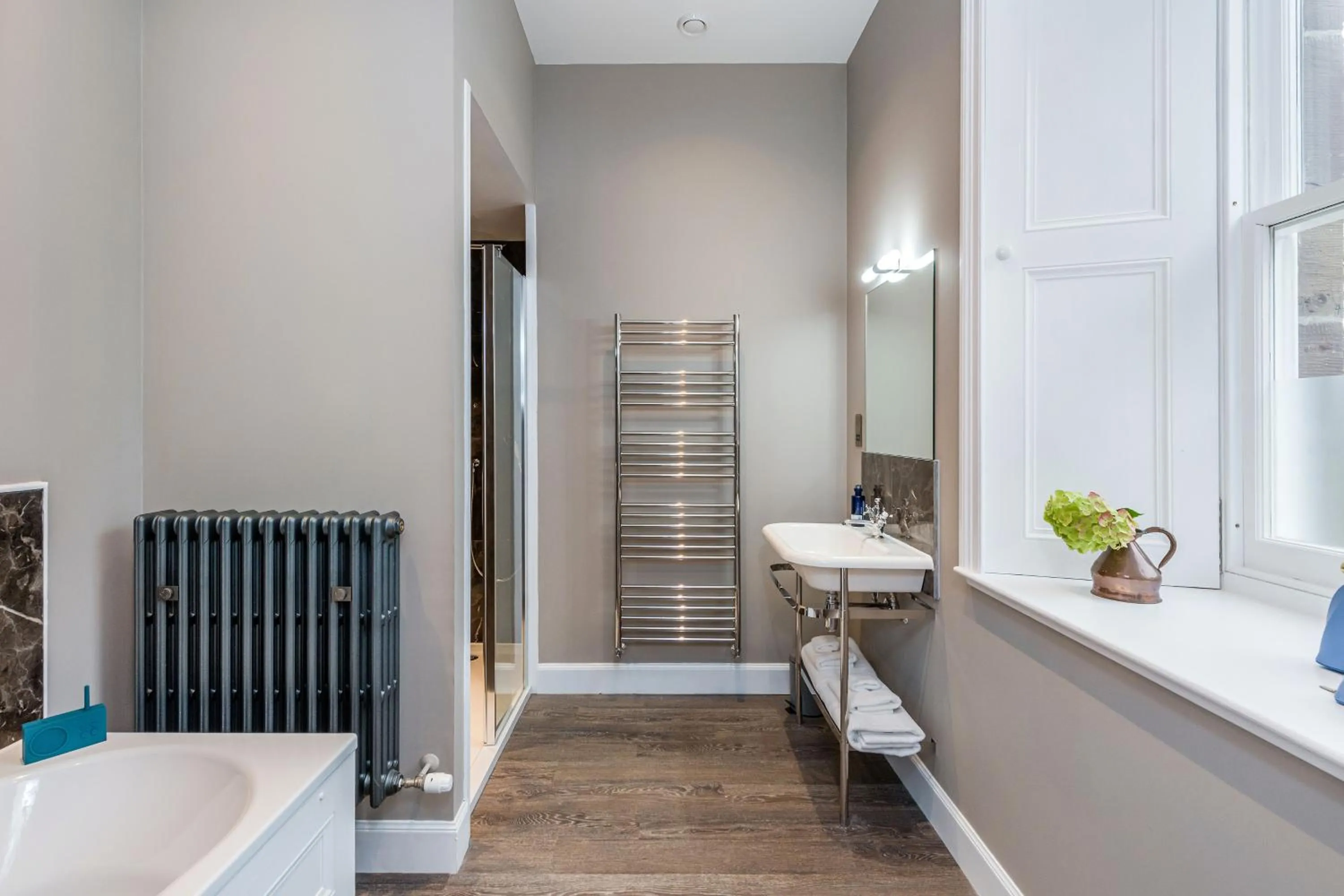 Bathroom in Meikleour Arms Hotel & Restaurant