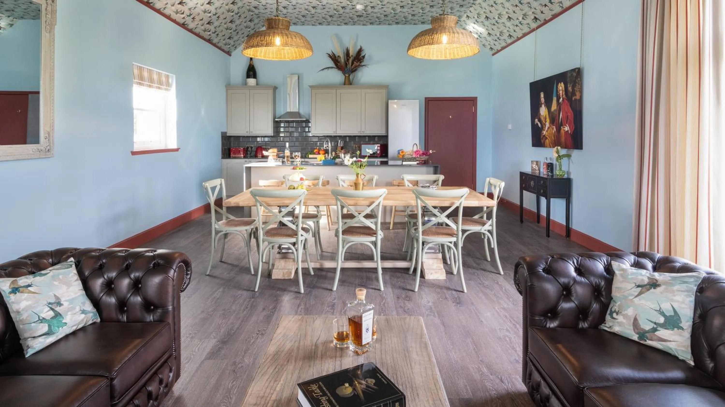 Living room in Meikleour Arms Hotel & Restaurant