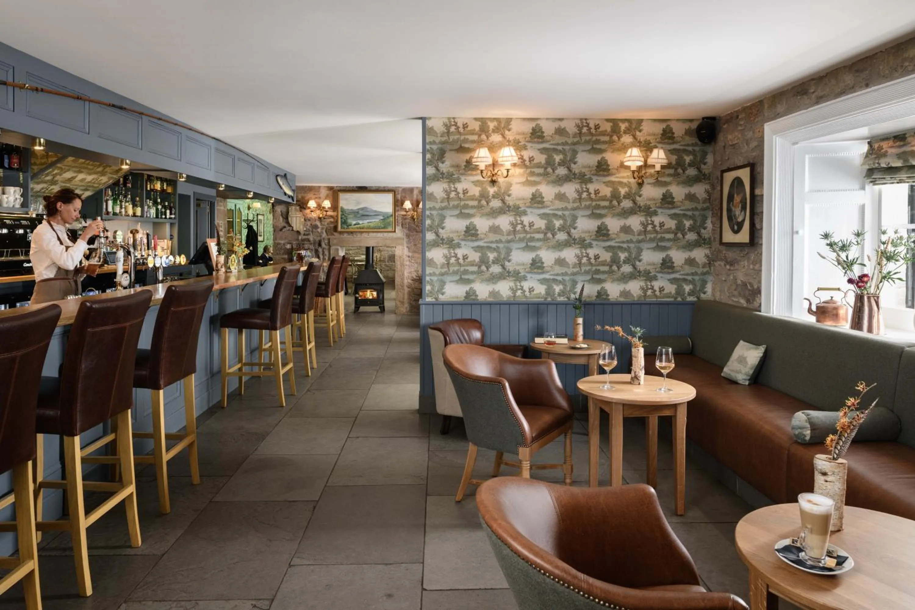 Lounge or bar in Meikleour Arms Hotel & Restaurant