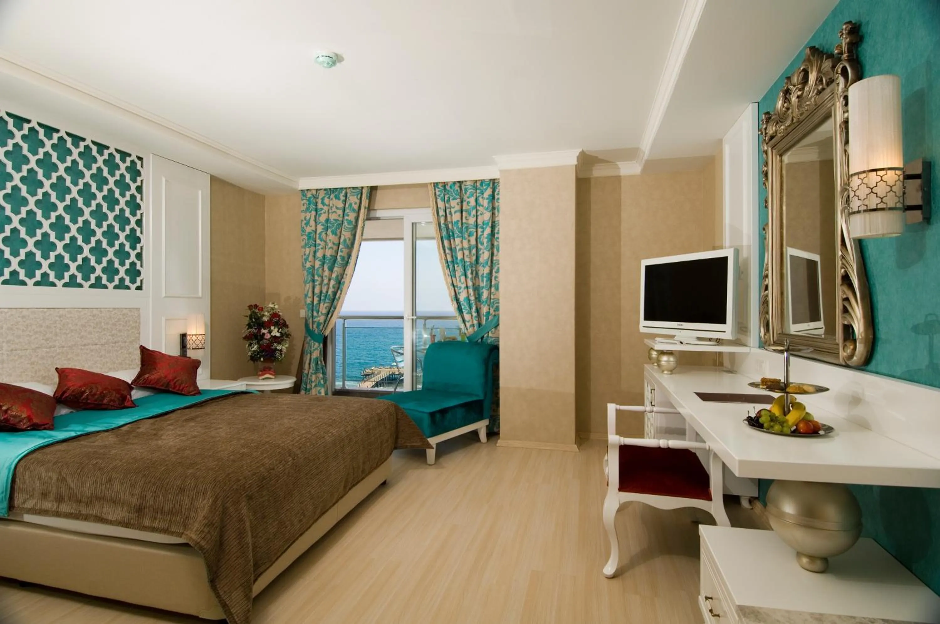 Balcony/Terrace, Bed in Adenya Hotel & Resort Halal All Inclusive