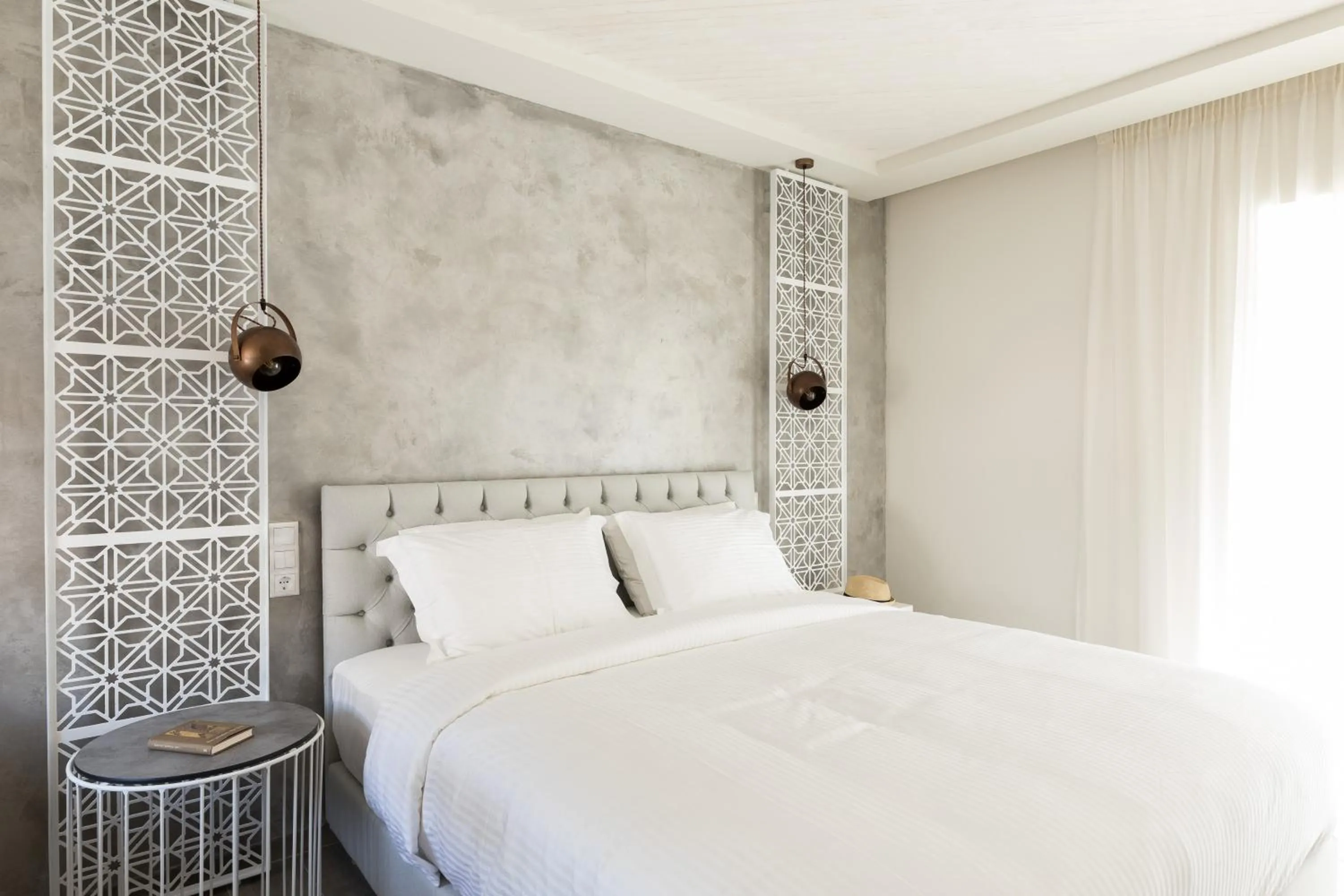 Bed in Anemolia Parga Suites