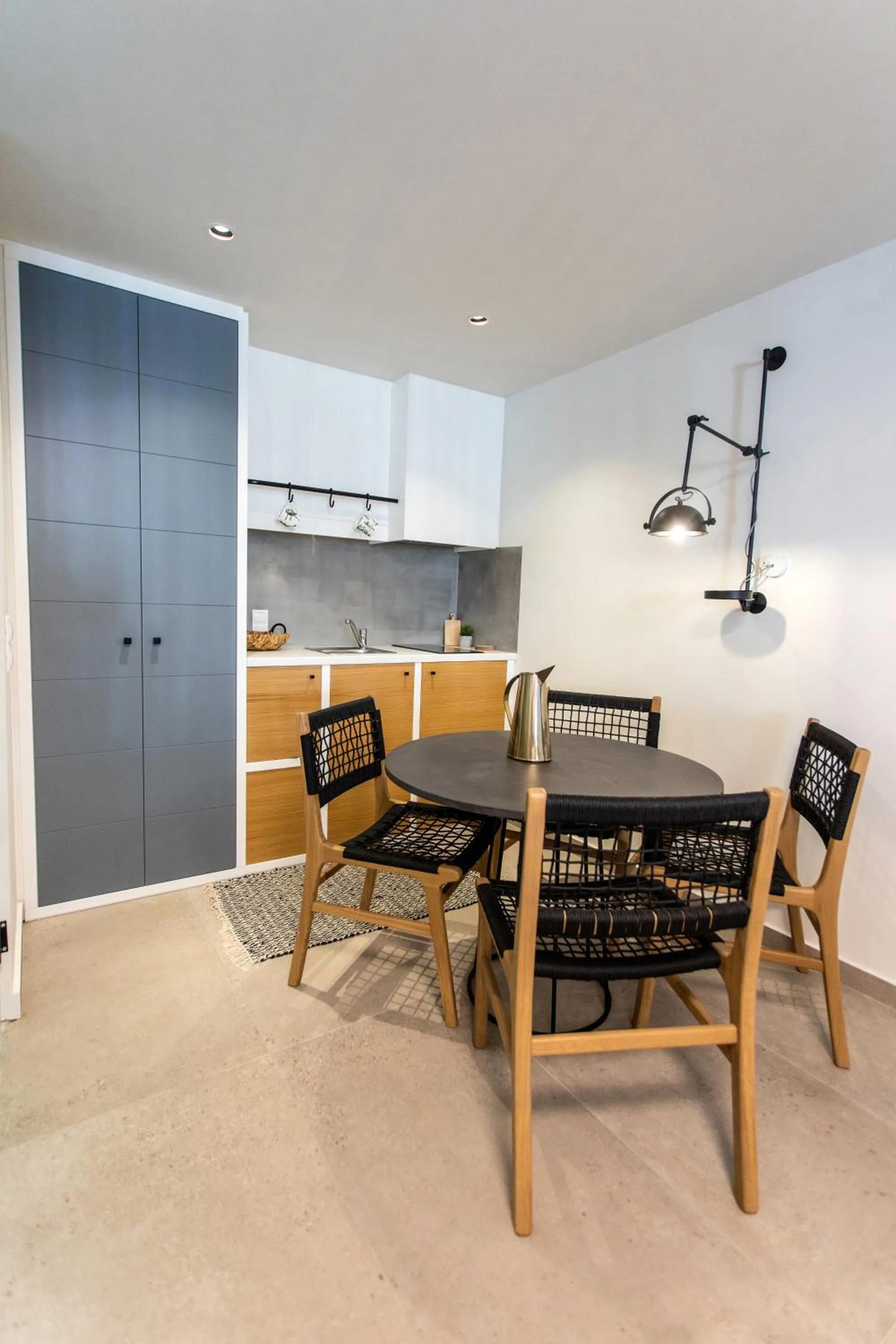 Dining area in Anemolia Parga Suites