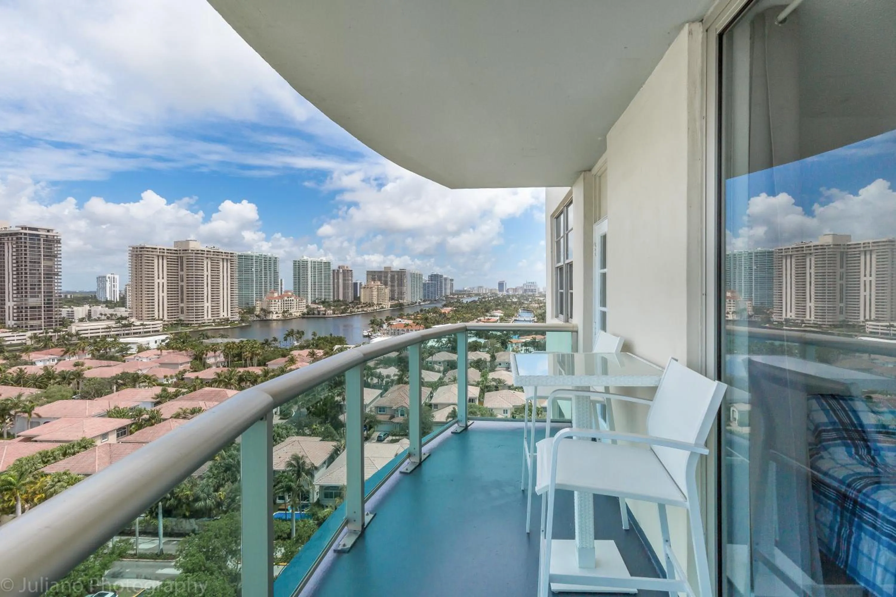 Balcony/Terrace in Ocean Reserve Sunny Isles