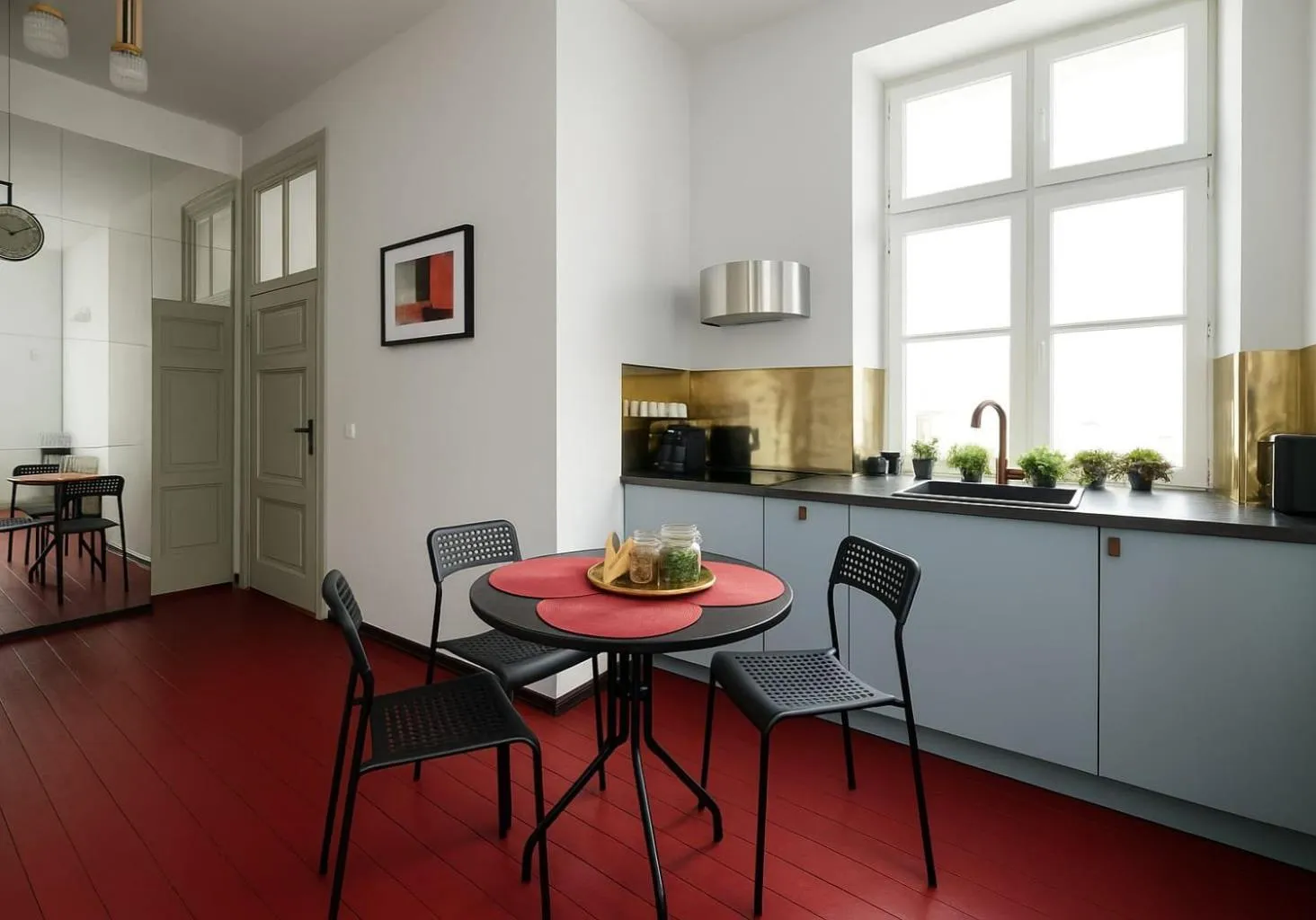 Kitchen or kitchenette in Aparthotel Nowy Świat 28