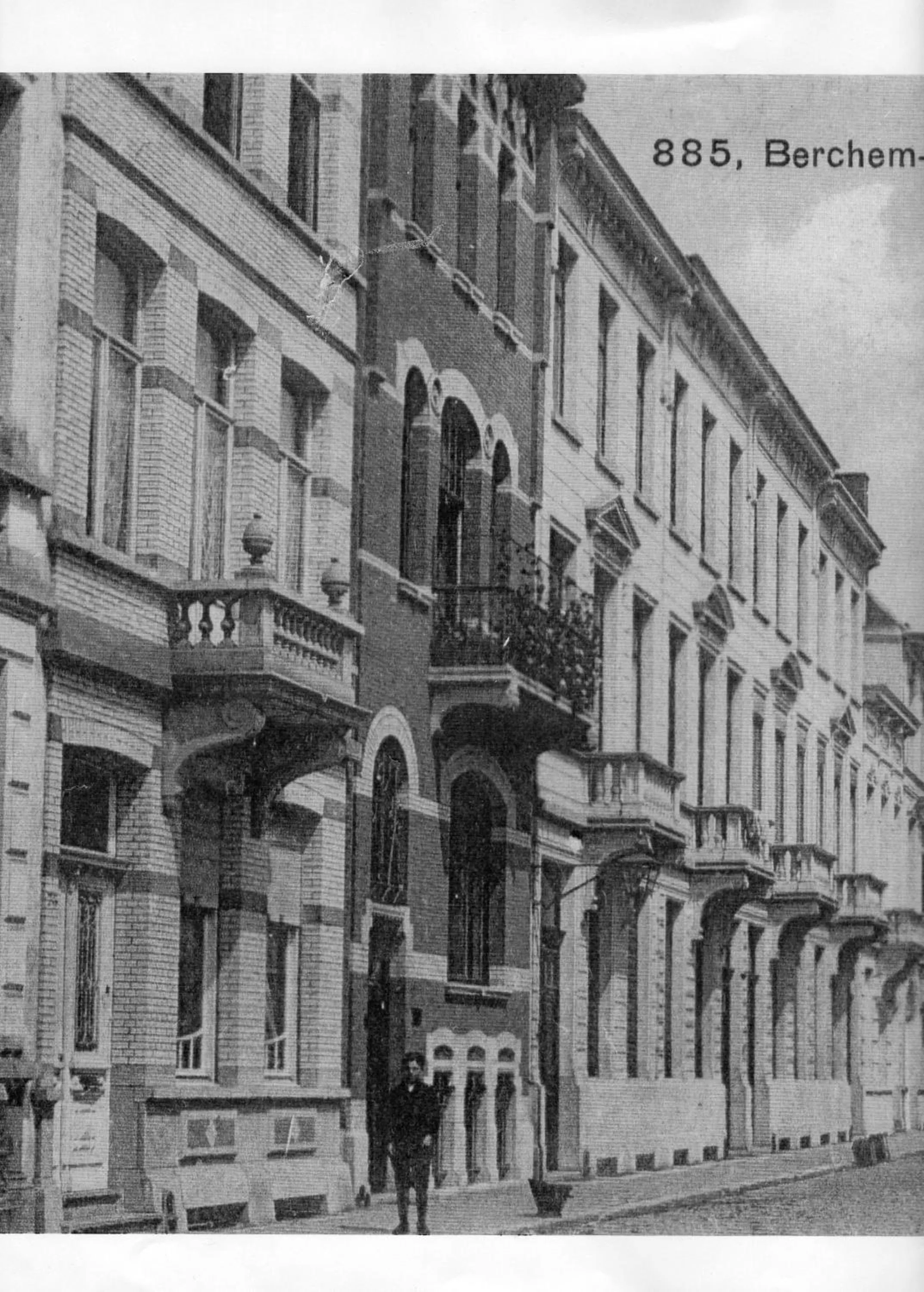 Facade/entrance in B&B Quatre20cinq