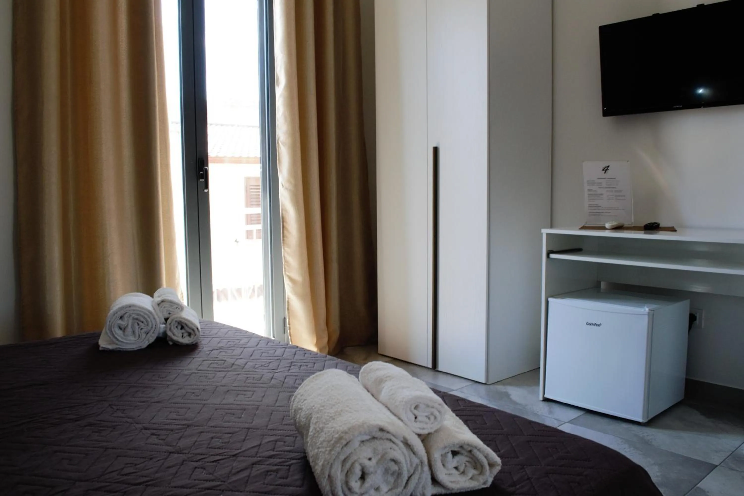 Bed in Four Winds B&B