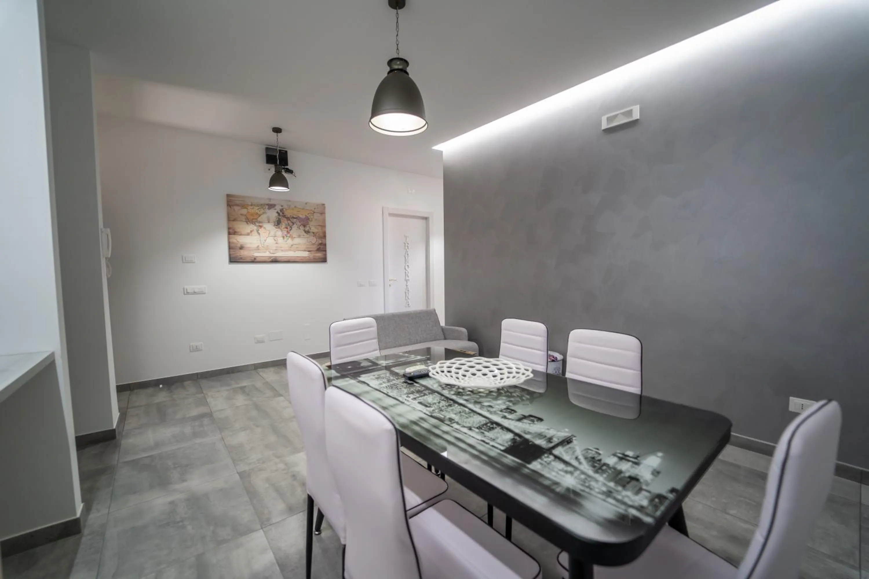 Communal lounge/ TV room in Four Winds B&B