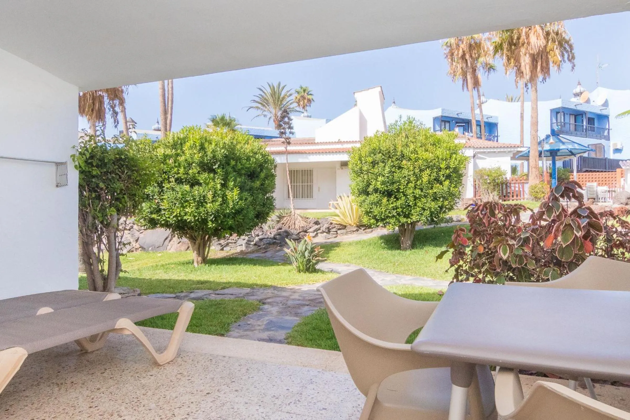 Garden view in Makāi Bungalows