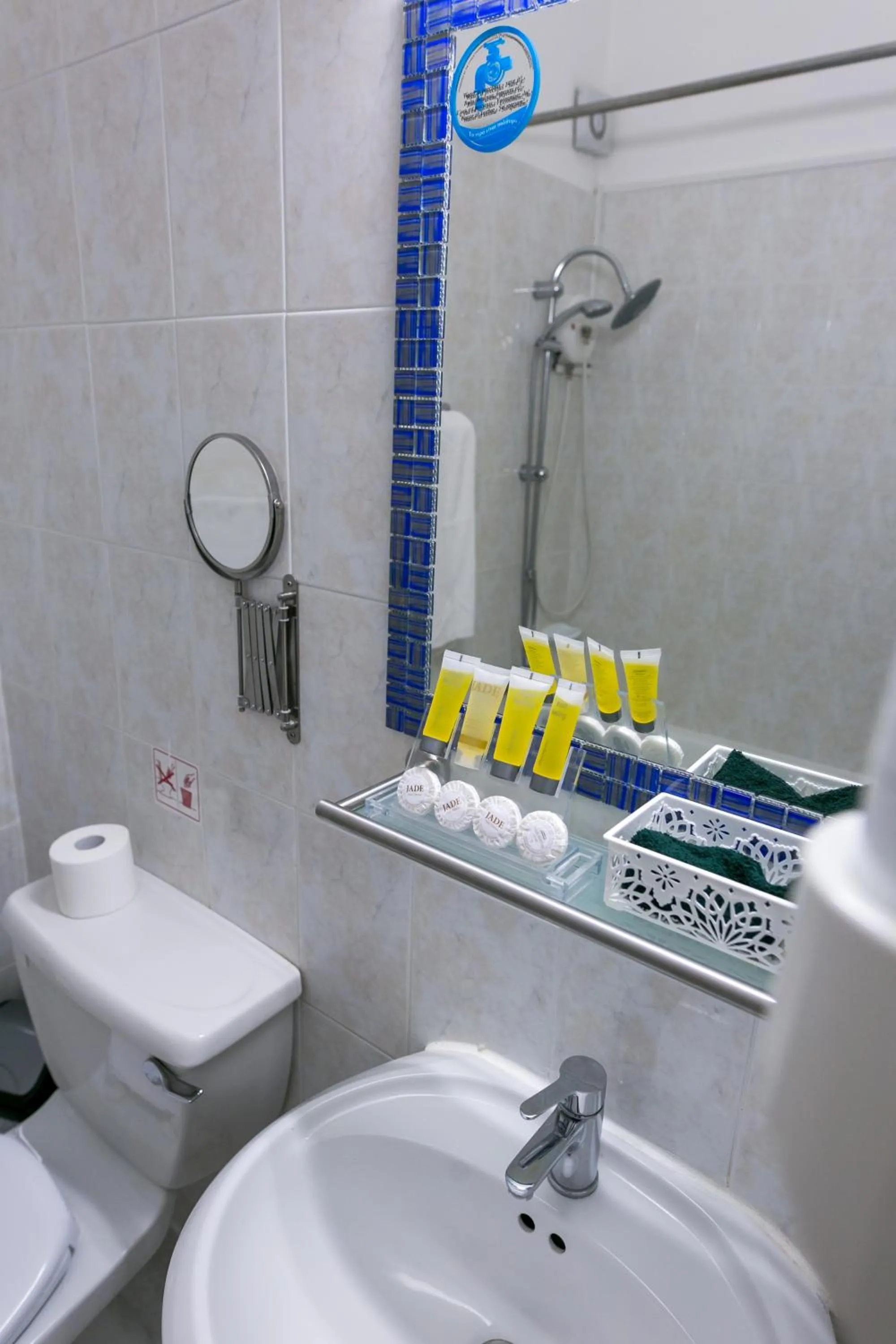 Bathroom in Fitosinn Hotel