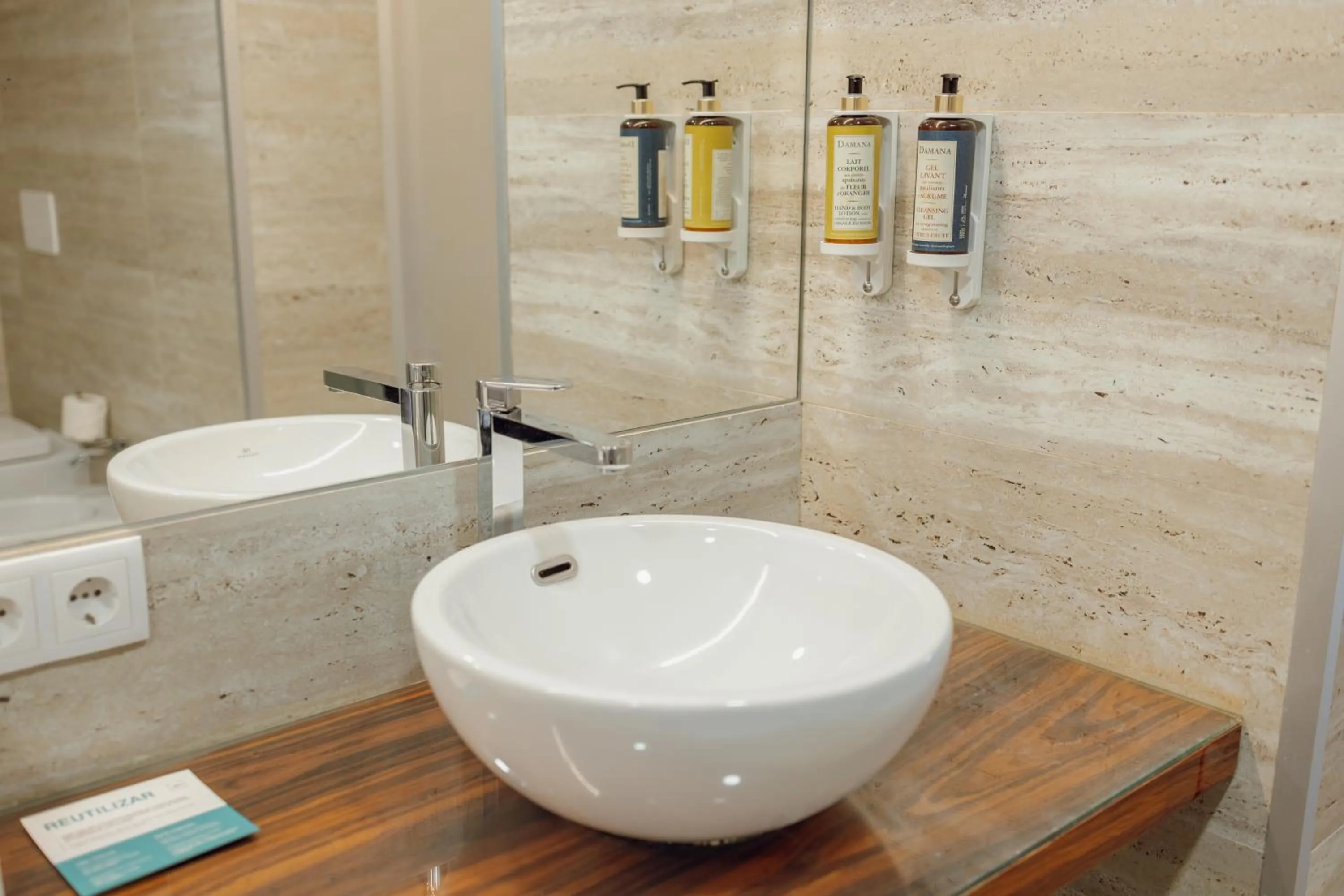 Toilet in ABC Hotel Porto - Boavista