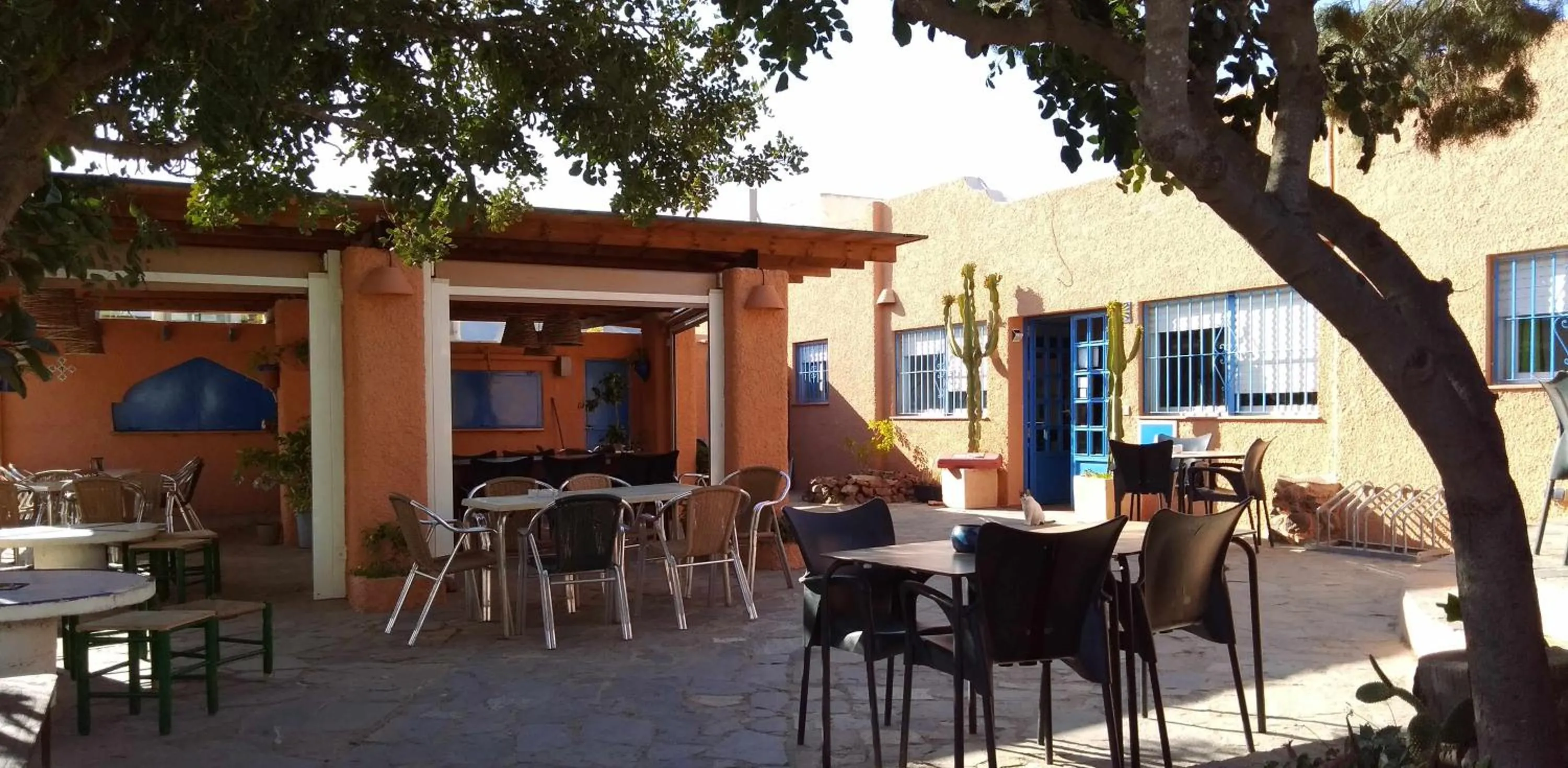 Property building in Albergue de San Jose
