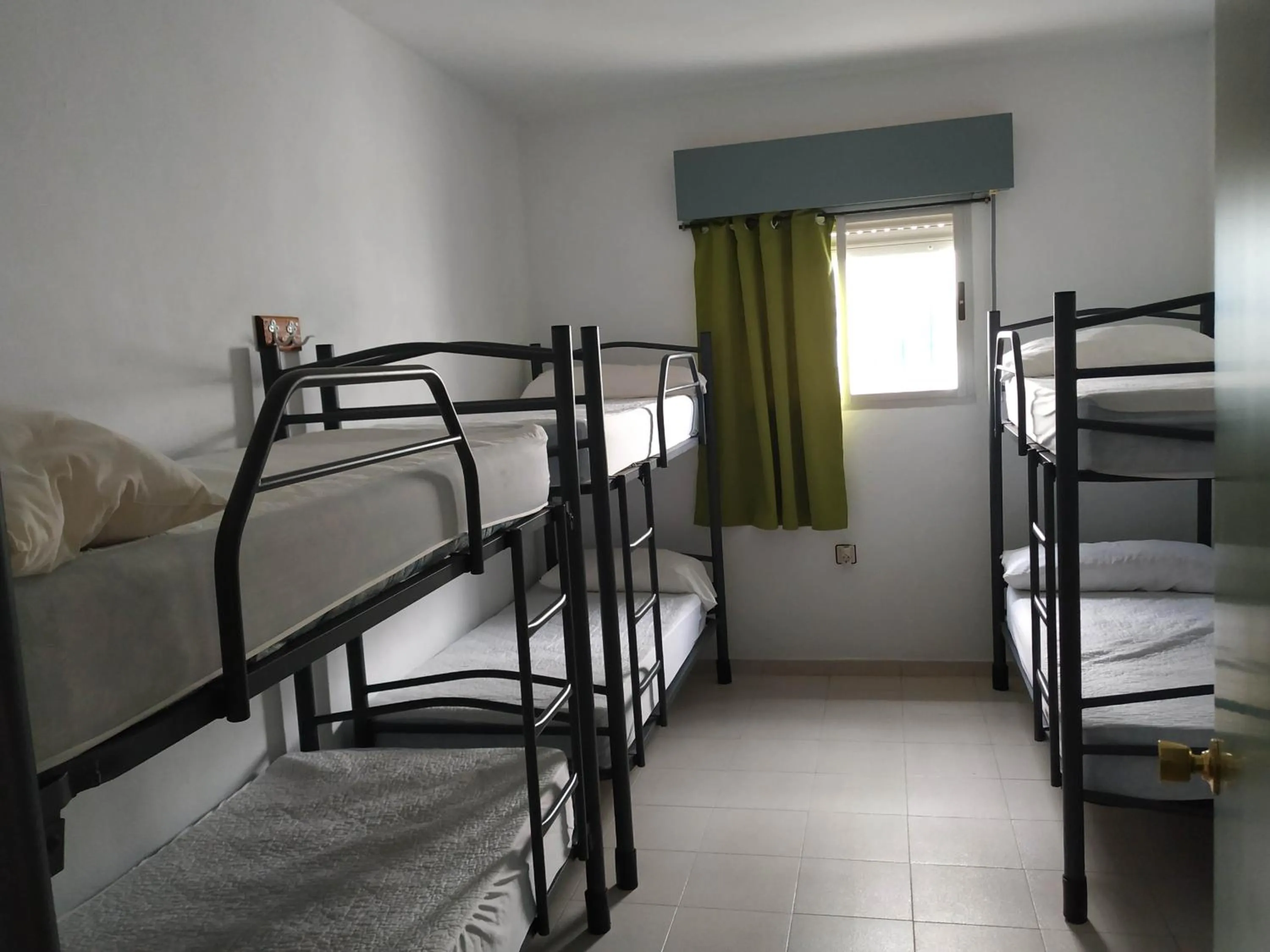 Photo of the whole room, Bed in Albergue de San Jose