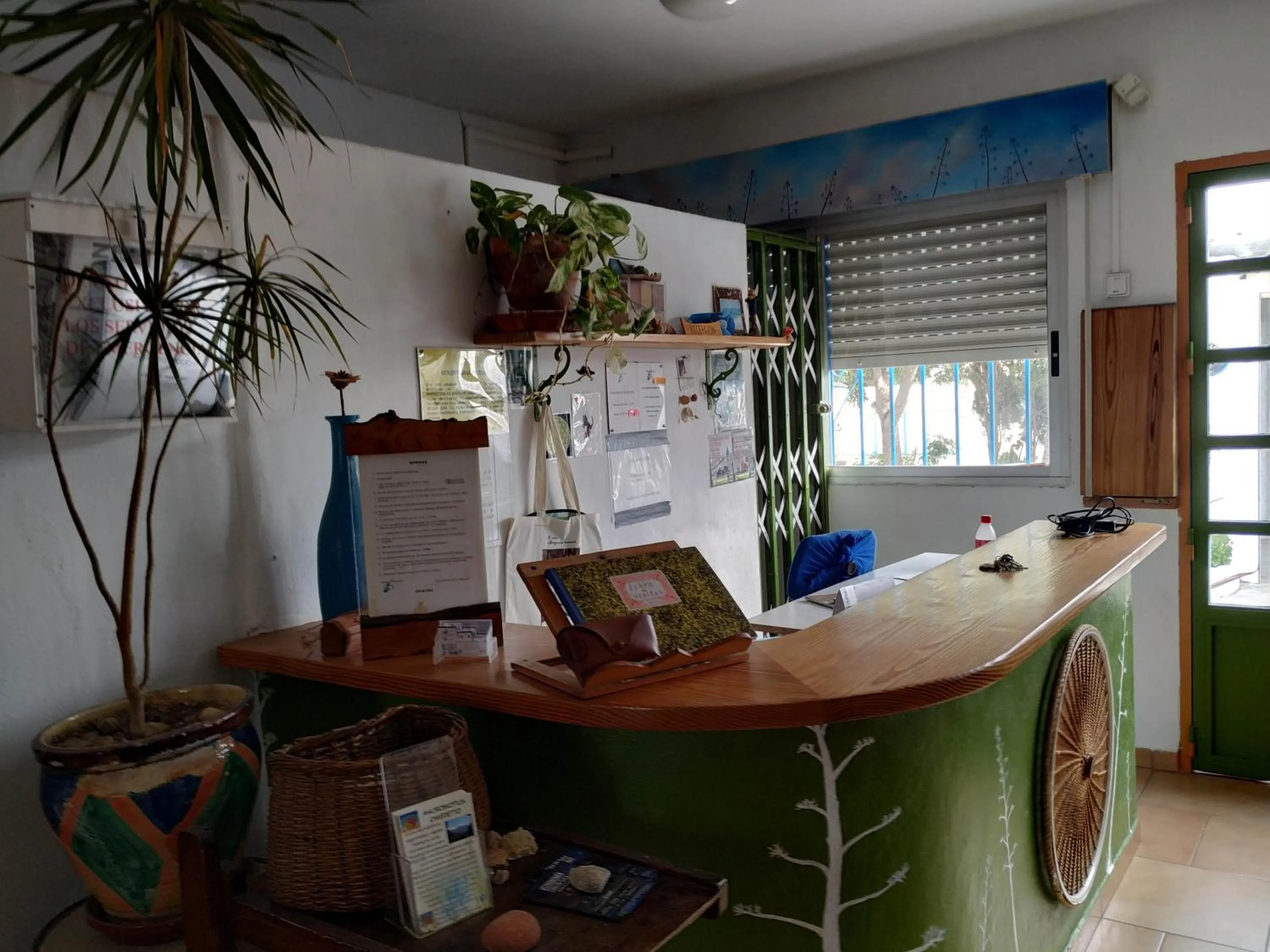 Lobby or reception in Albergue de San Jose