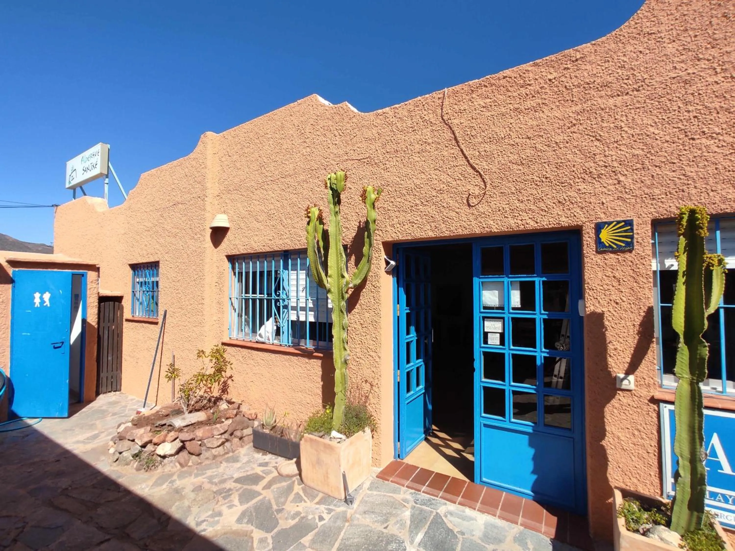 Property building in Albergue de San Jose