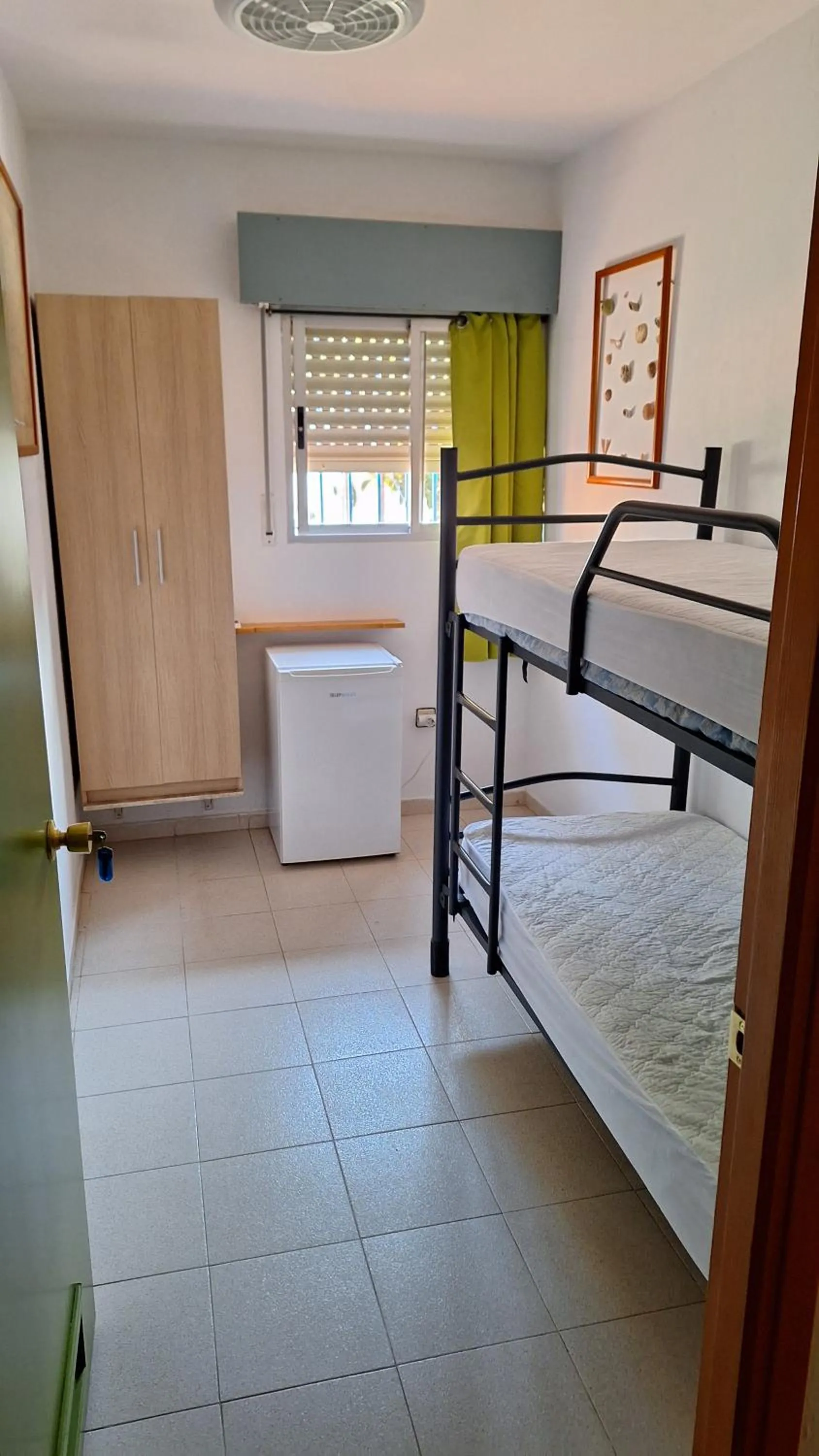 Photo of the whole room, Bed in Albergue de San Jose