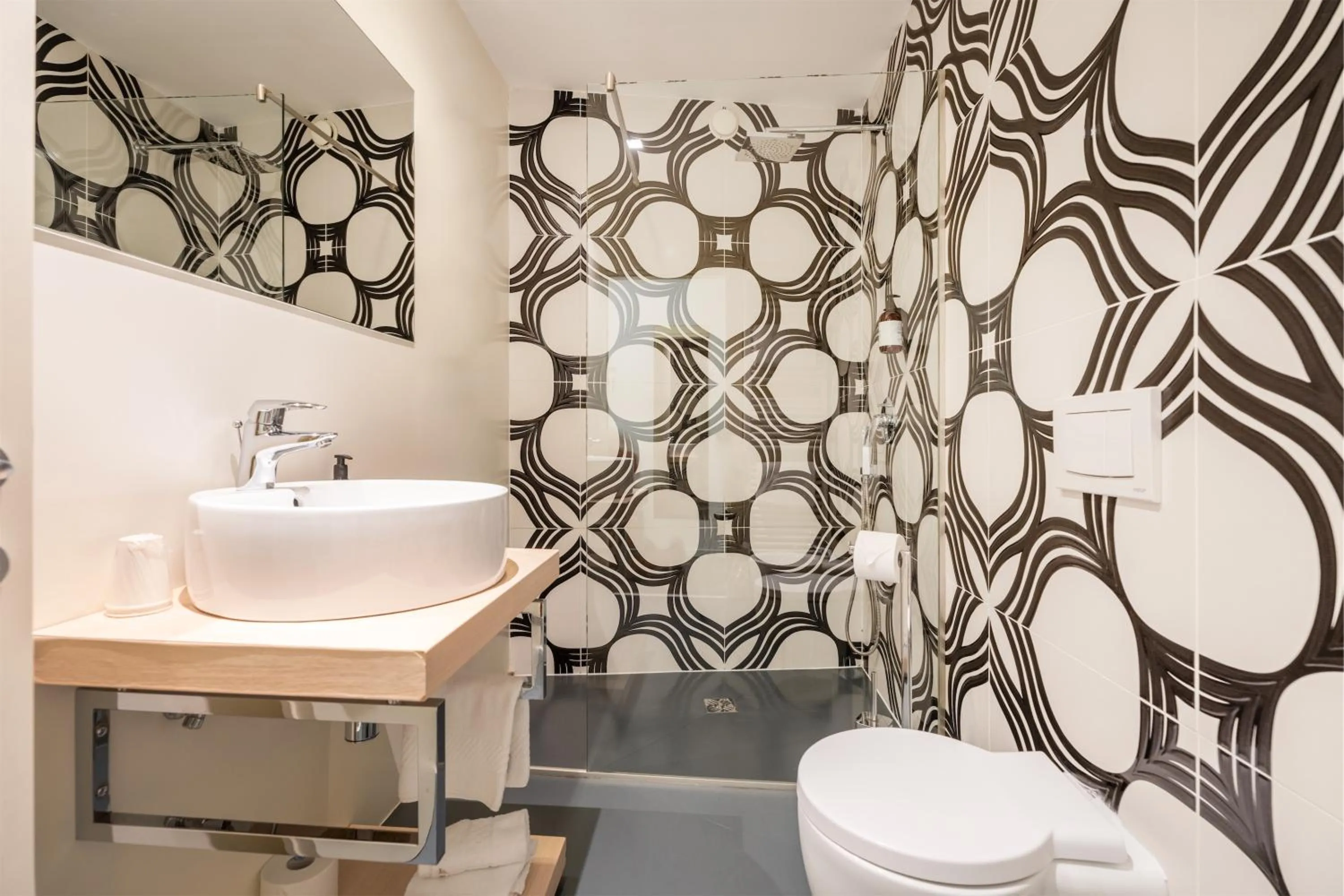 Shower in On The Rock