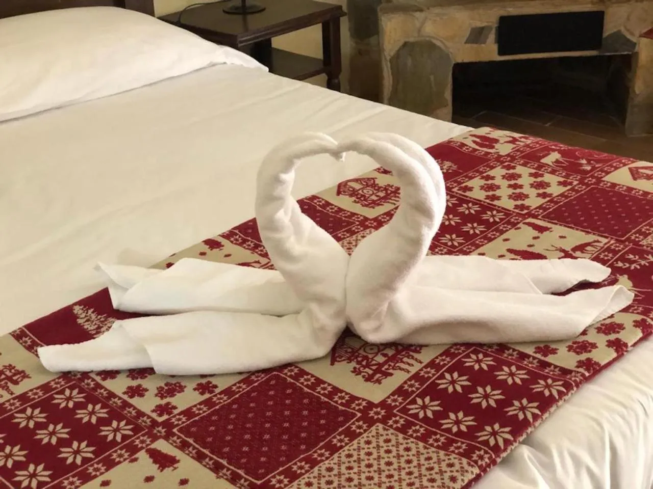 Decorative detail, Bed in Garnì Astoria Hotel & SPA