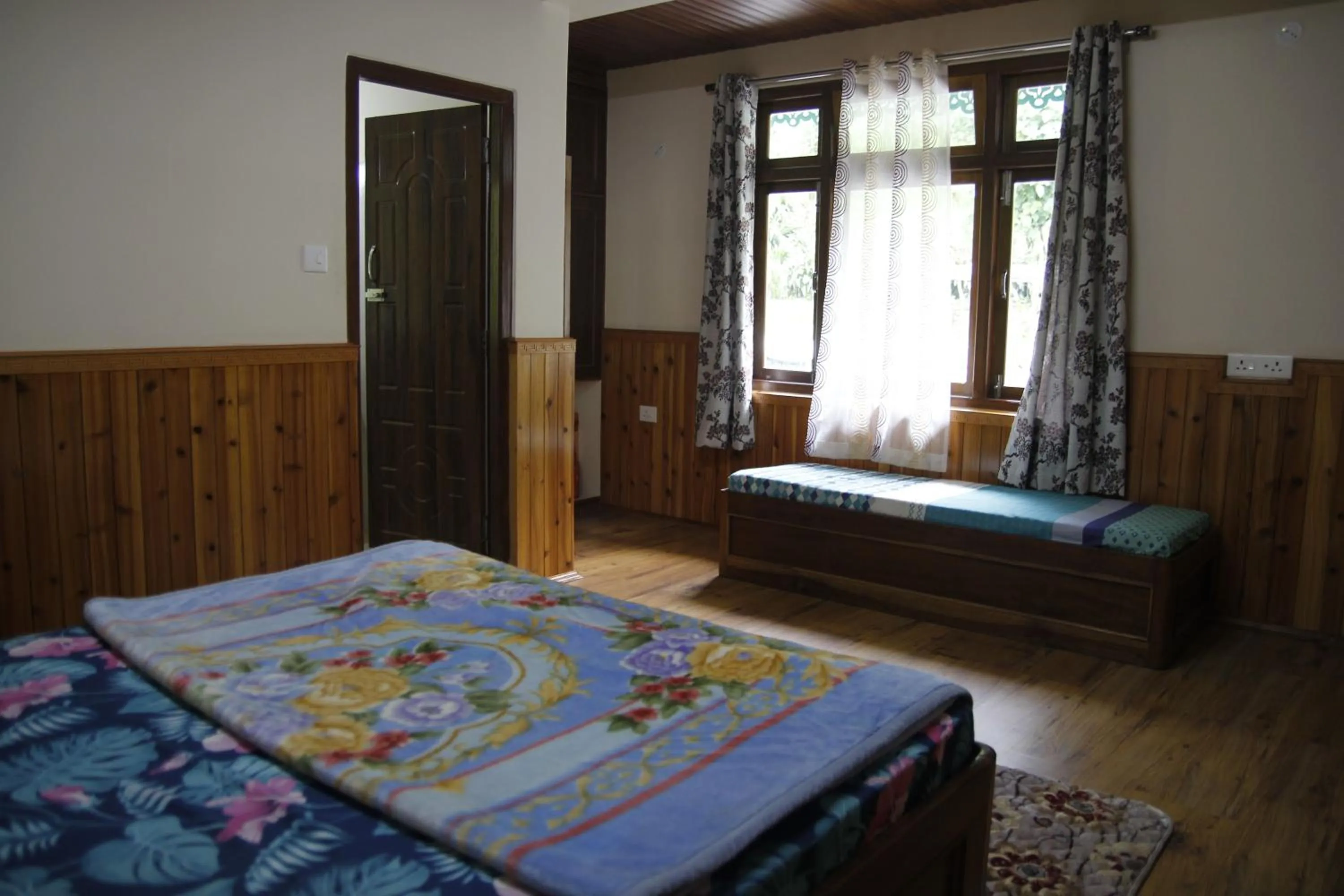 Photo of the whole room, Bed in Vamoose Gomethang Homestay