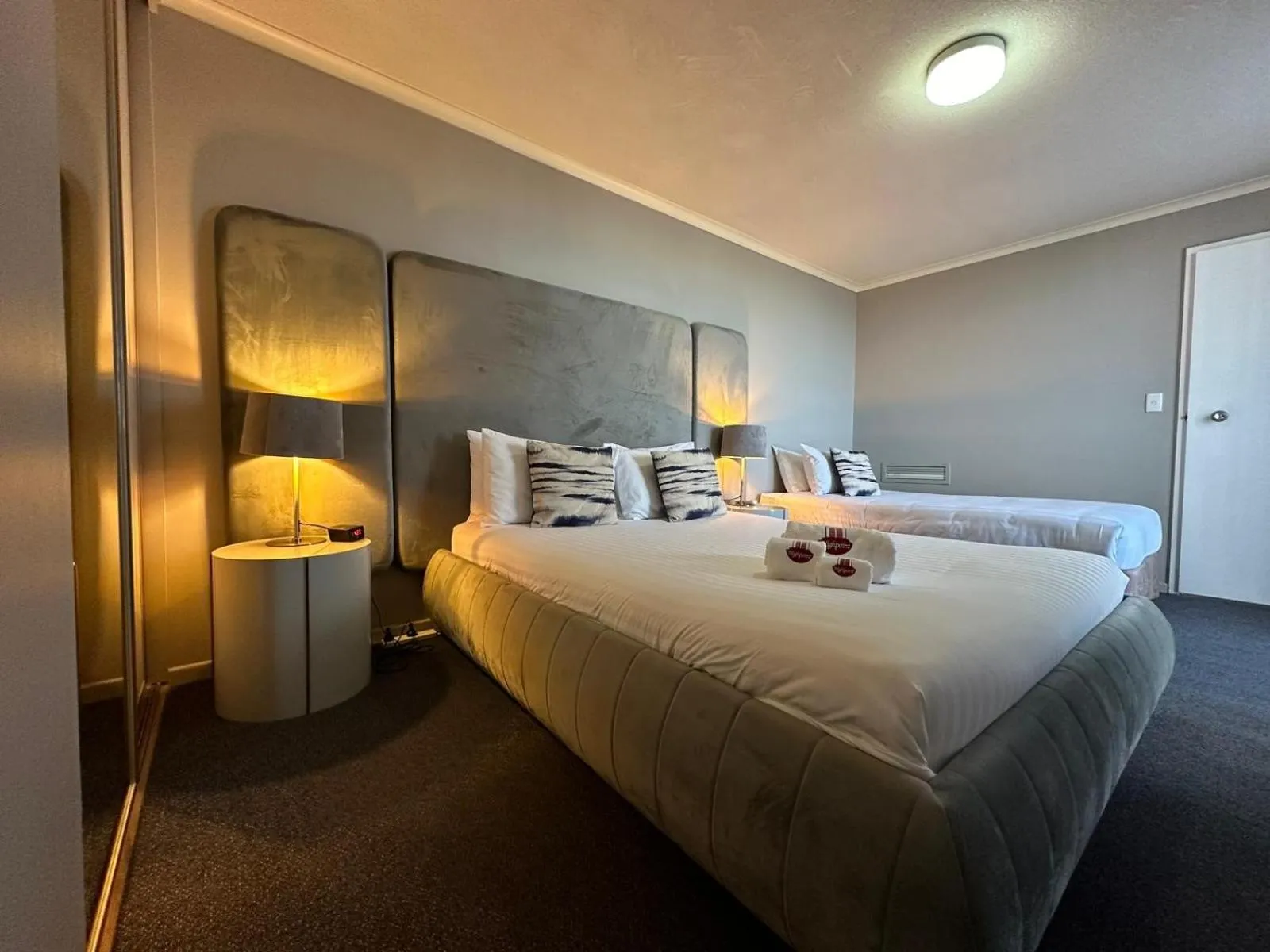 Bedroom, Bed in Highpoint International Hotel