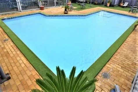 Swimming pool in Highpoint International Hotel