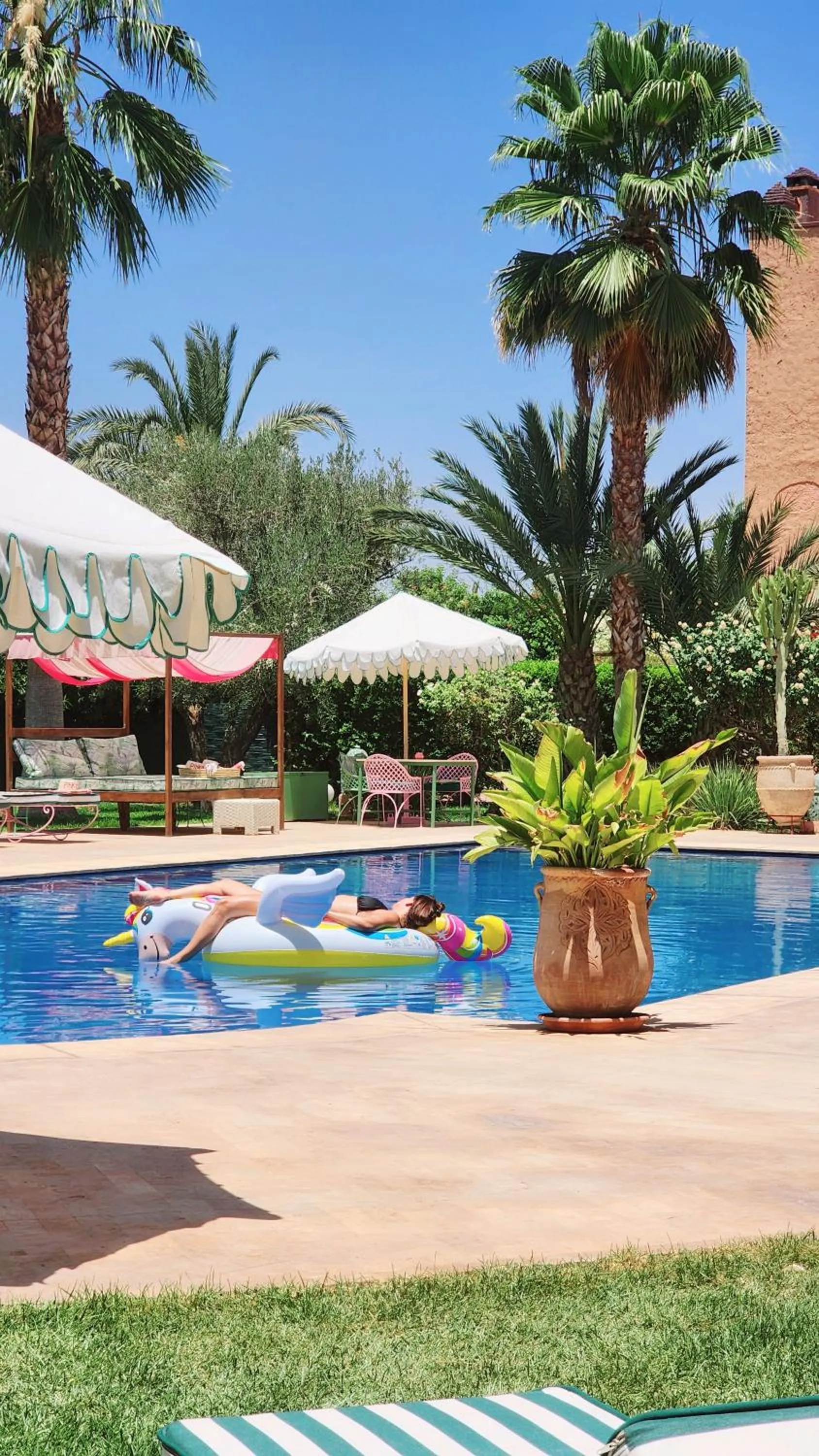 Day in La Villa Des Golfs & PinkCactus