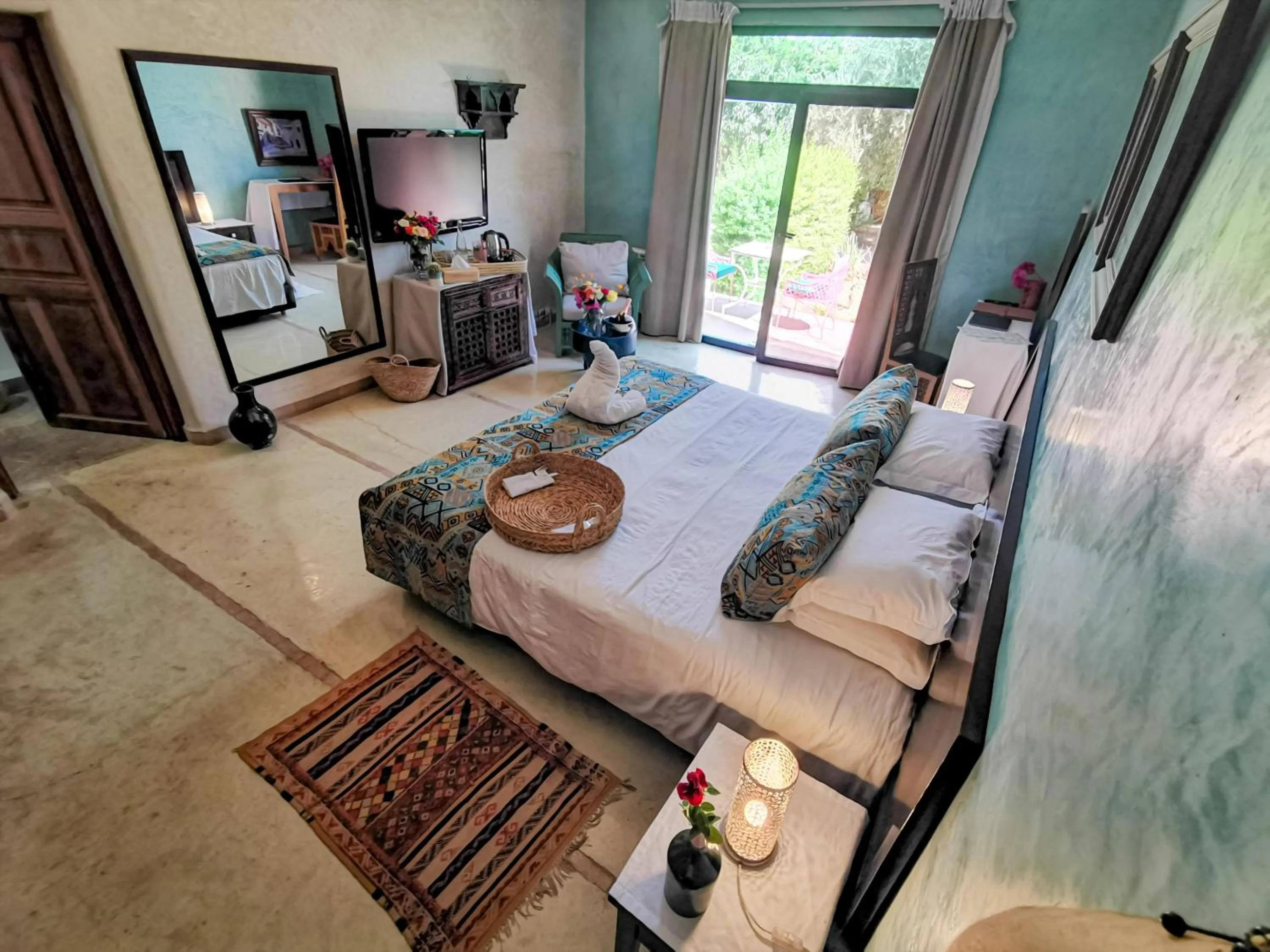 Photo of the whole room in La Villa Des Golfs & PinkCactus