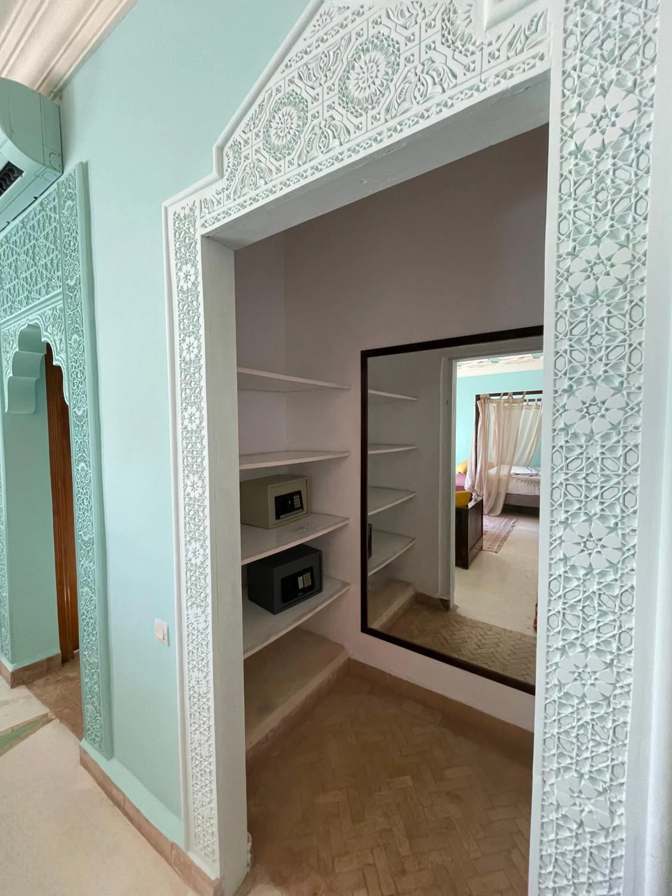 wardrobe in La Villa Des Golfs & PinkCactus