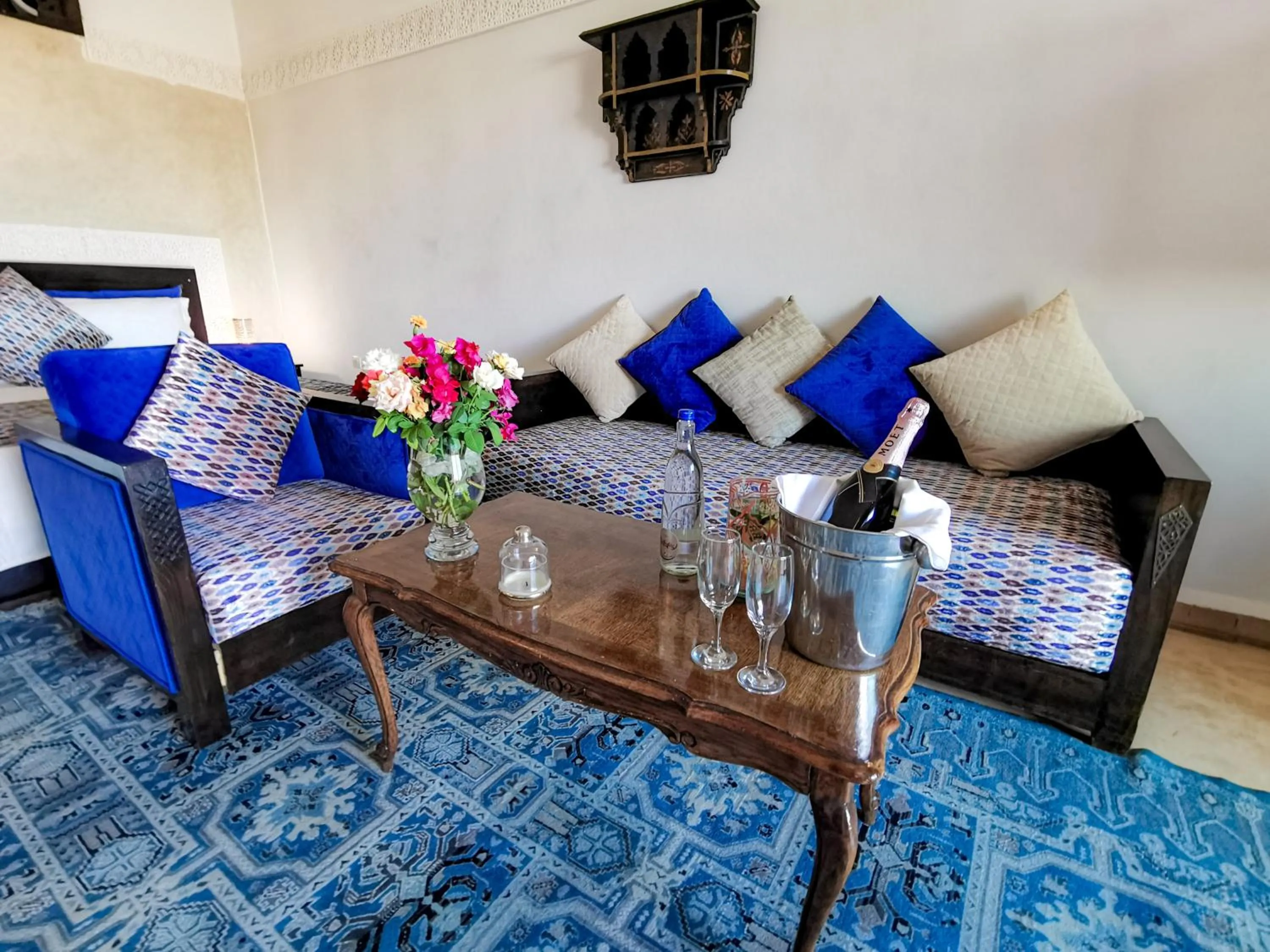 Living room in La Villa Des Golfs & PinkCactus