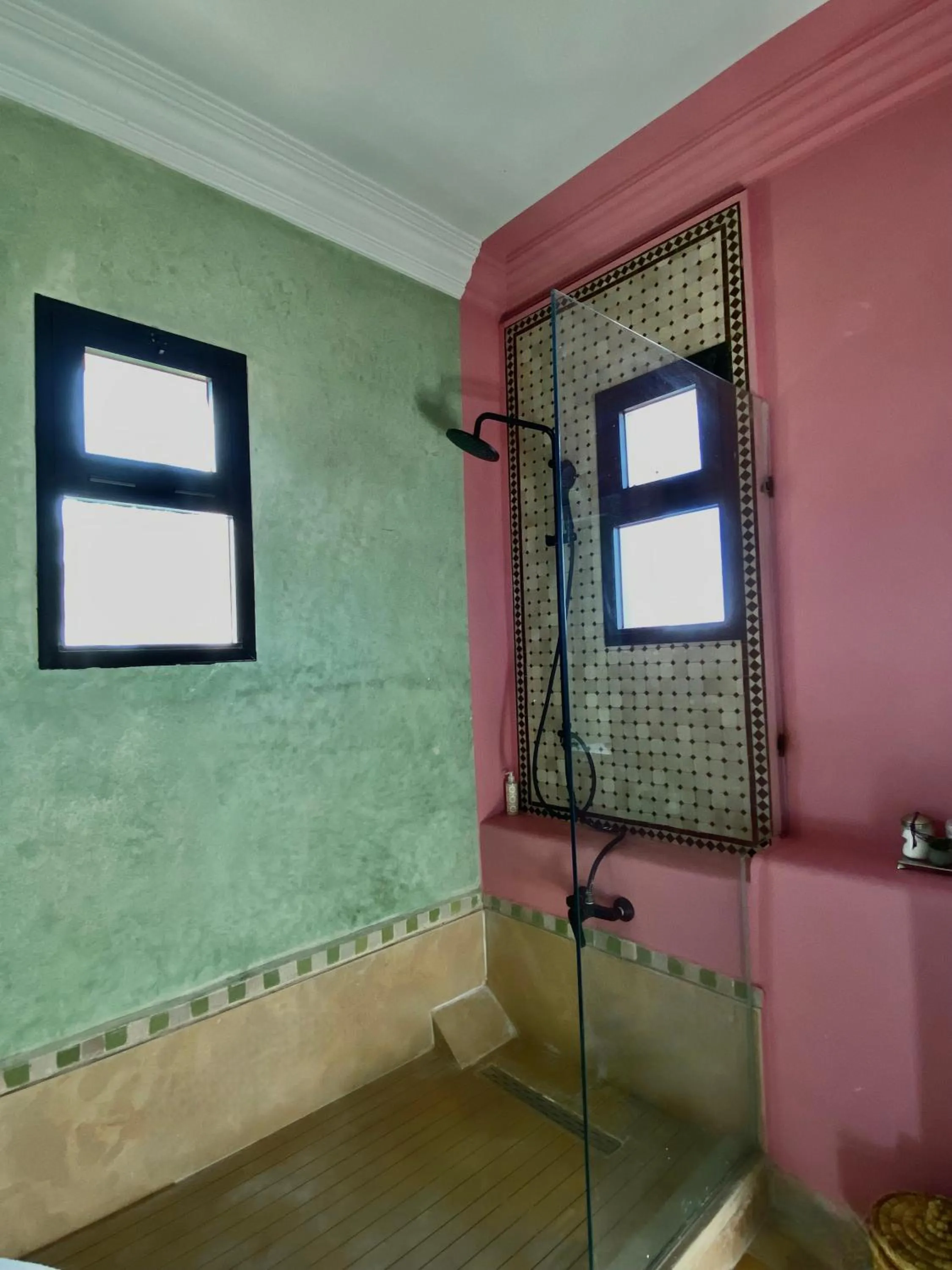 Shower in La Villa Des Golfs & PinkCactus