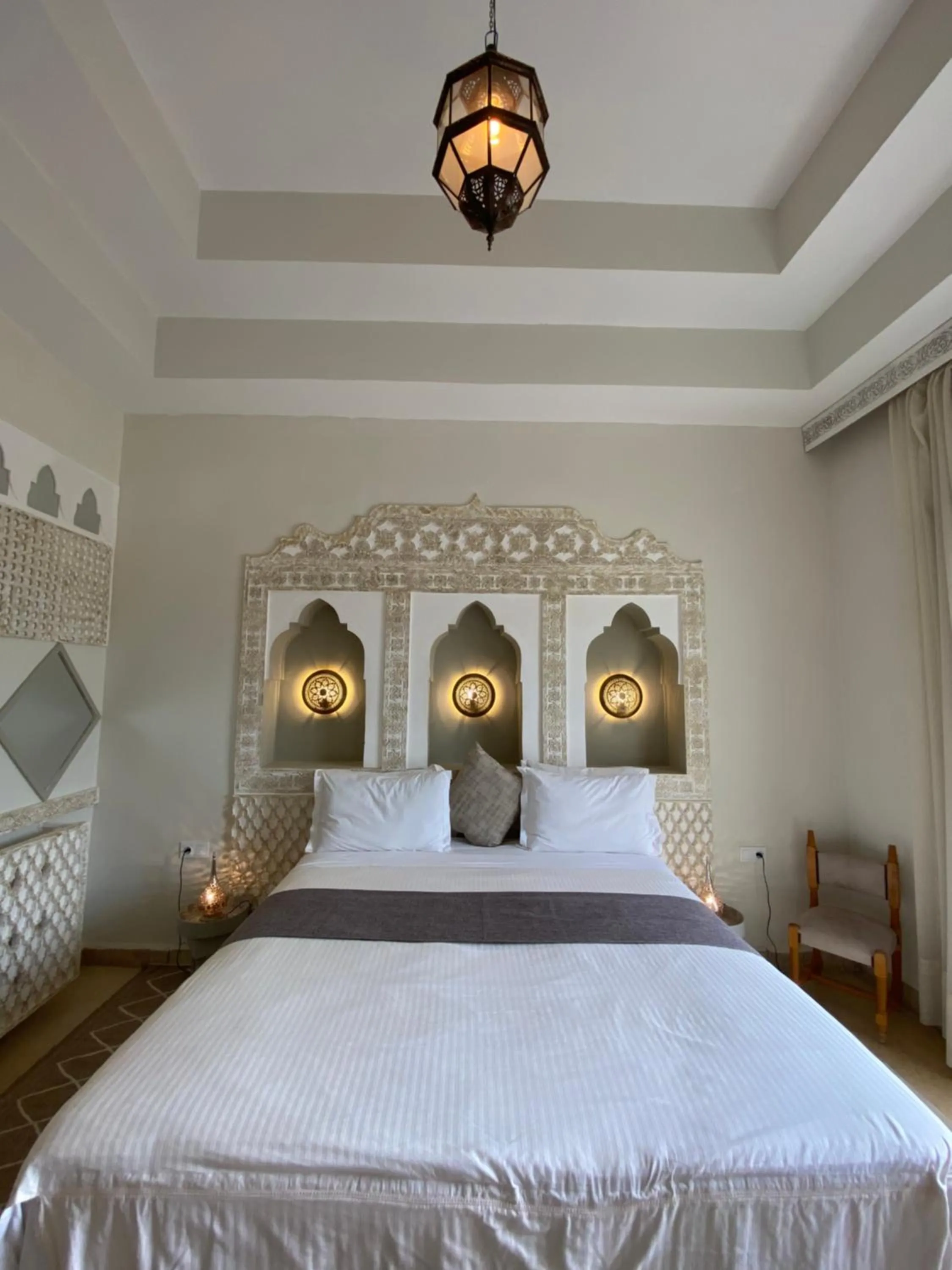 Bed in La Villa Des Golfs & PinkCactus