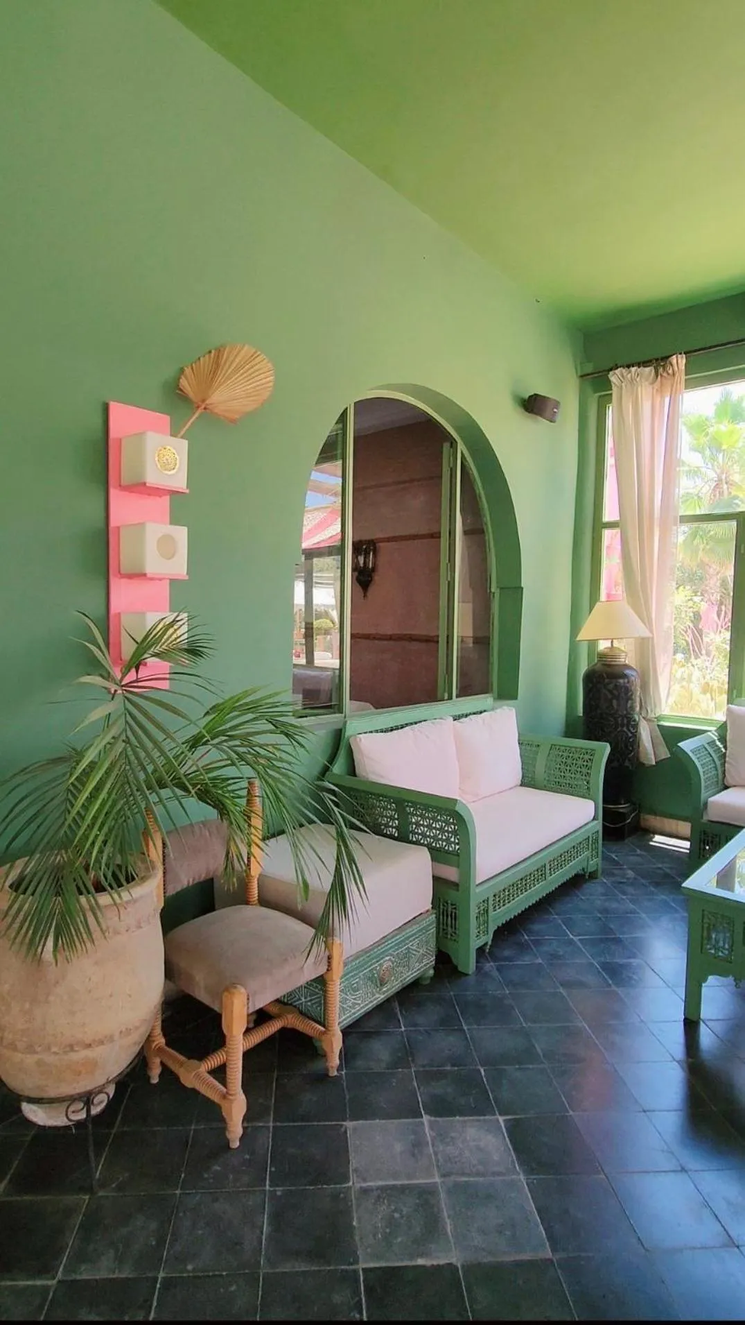 Restaurant/places to eat in La Villa Des Golfs & PinkCactus