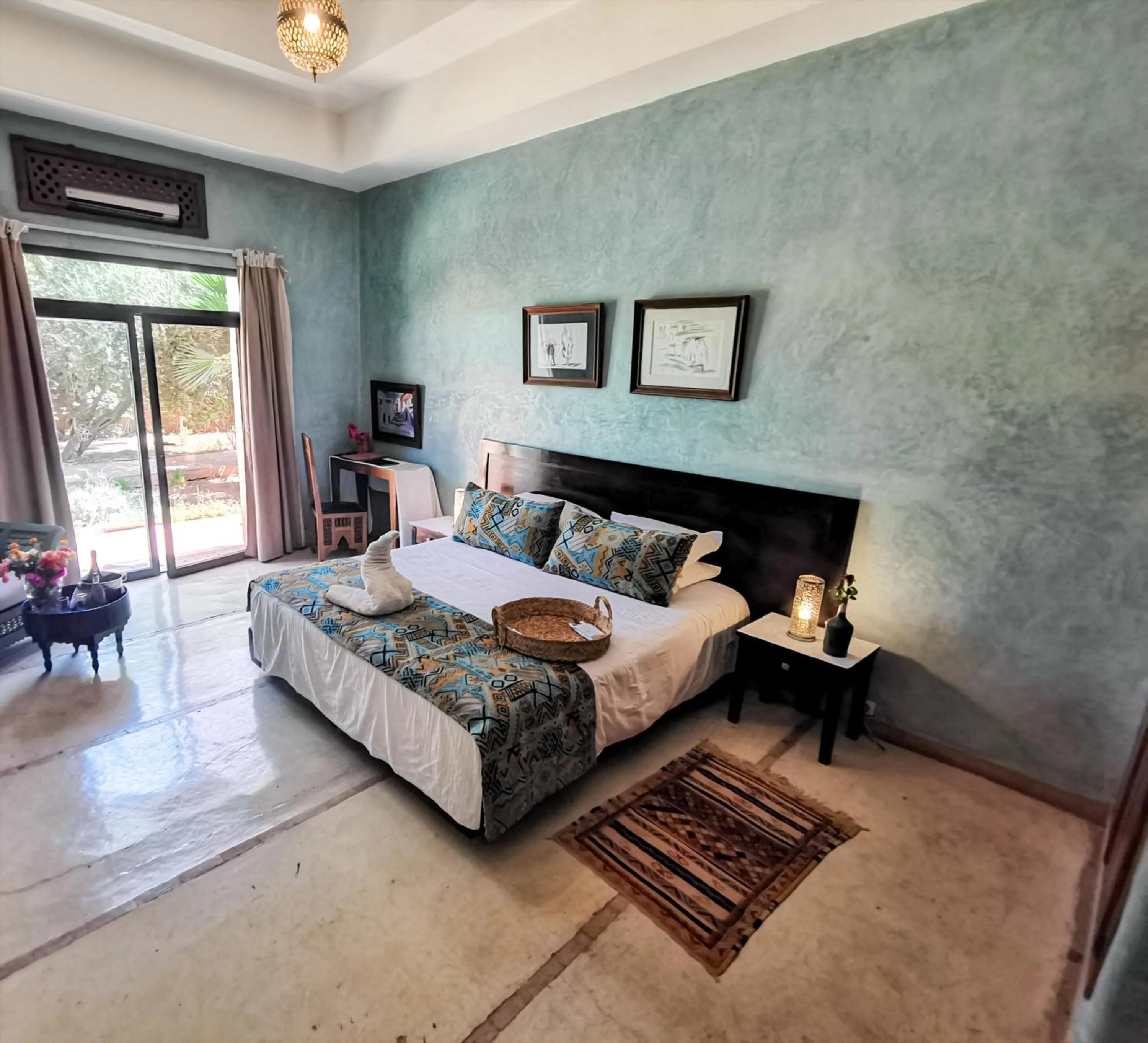 Photo of the whole room in La Villa Des Golfs & PinkCactus