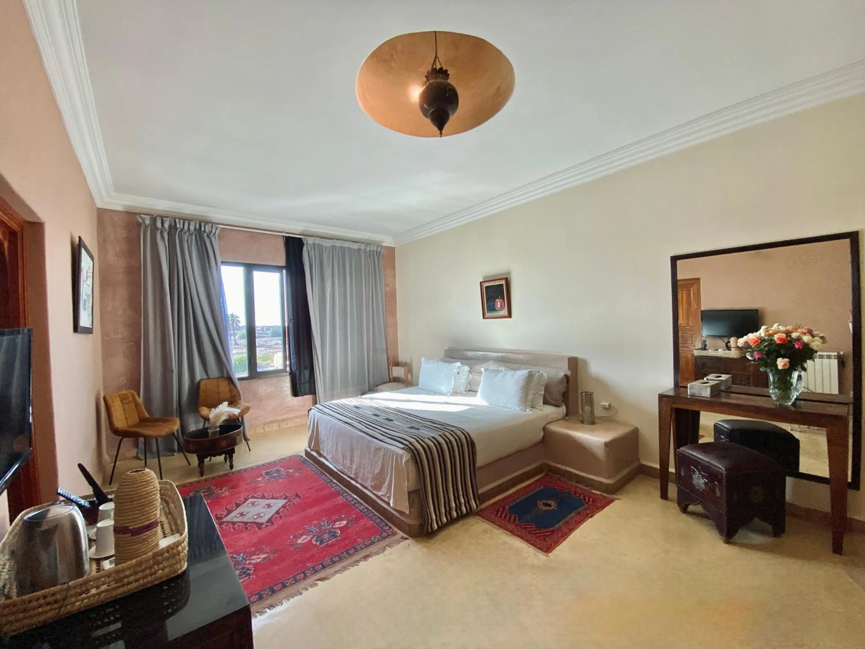 Photo of the whole room in La Villa Des Golfs & PinkCactus