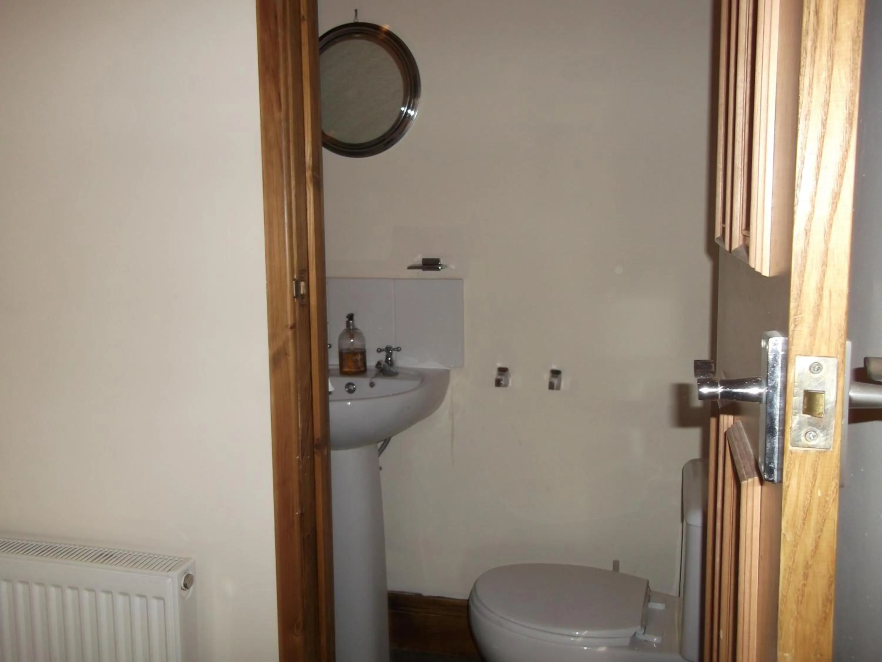 Bathroom in Hathway House Accommodation