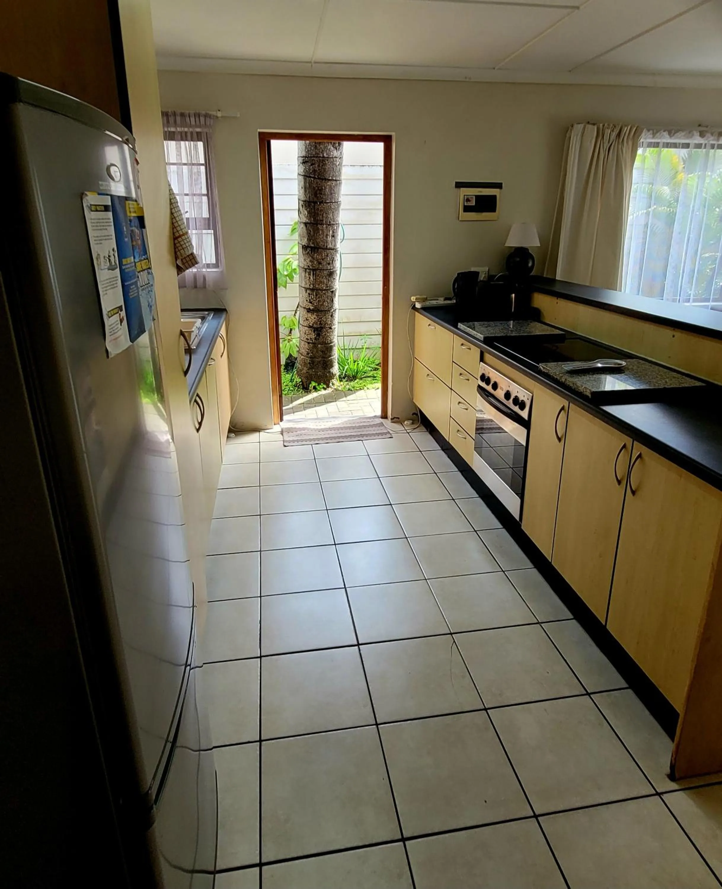 Kitchen or kitchenette in Kennington Palms B&B/Self Catering