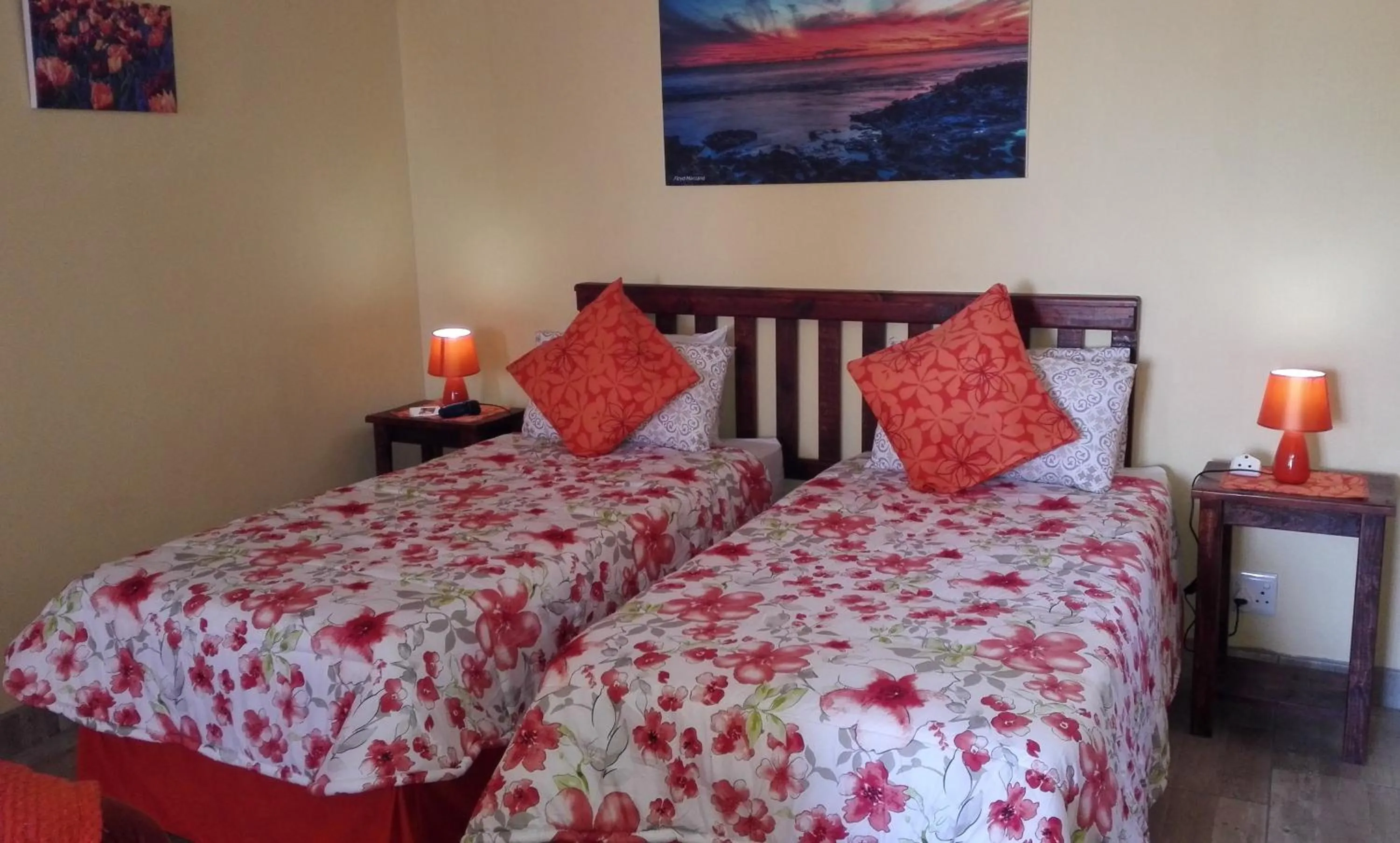 Bedroom, Bed in Hoylake Inn