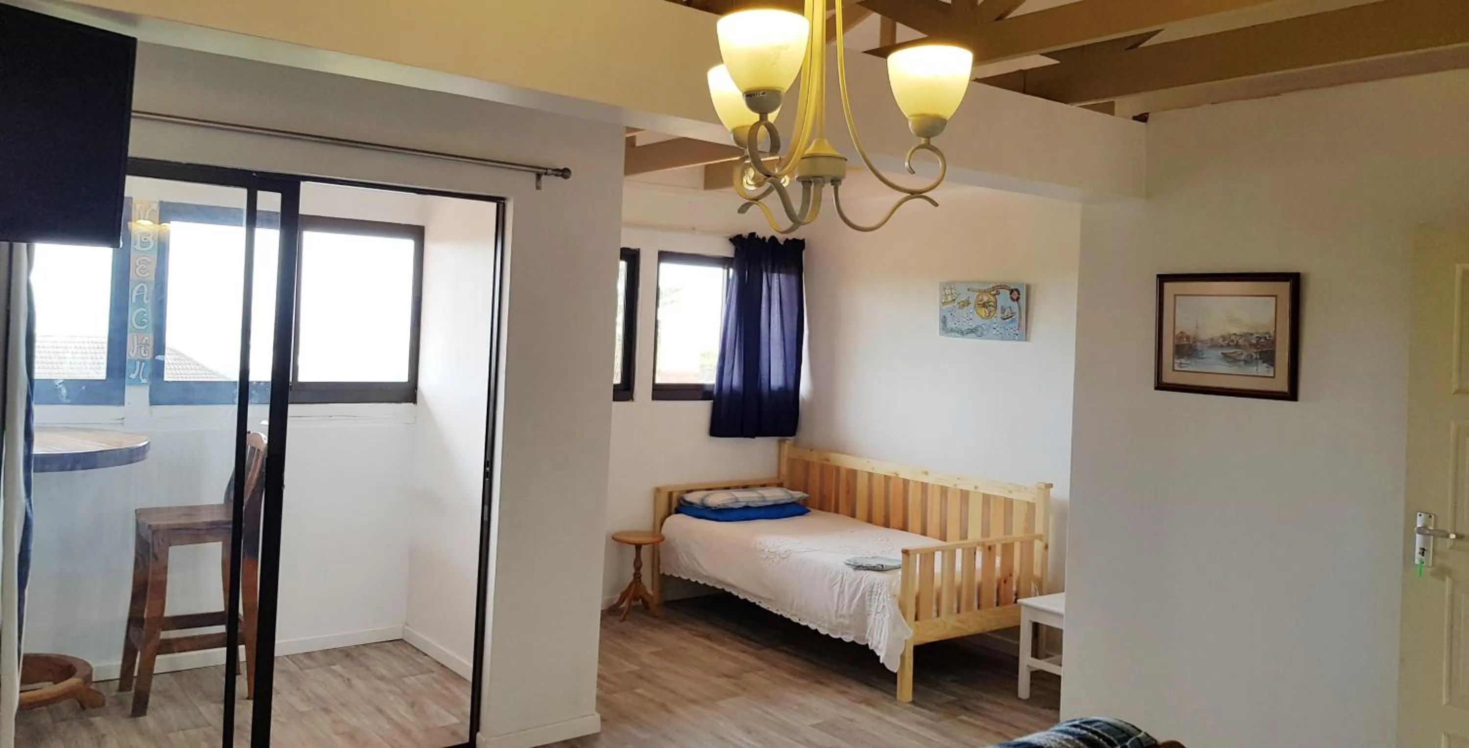 Balcony/Terrace, Bed in Hoylake Inn