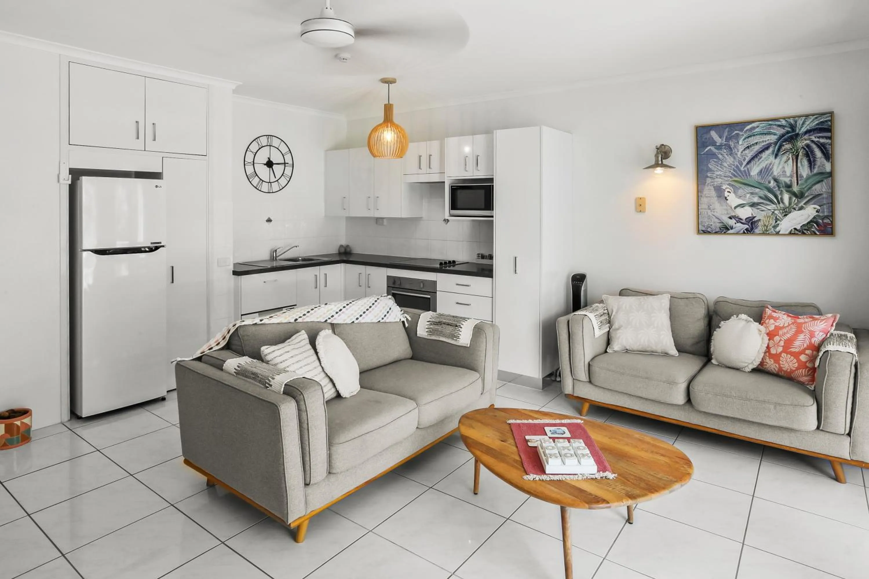 Living room in Agincourt Beachfront Apartments