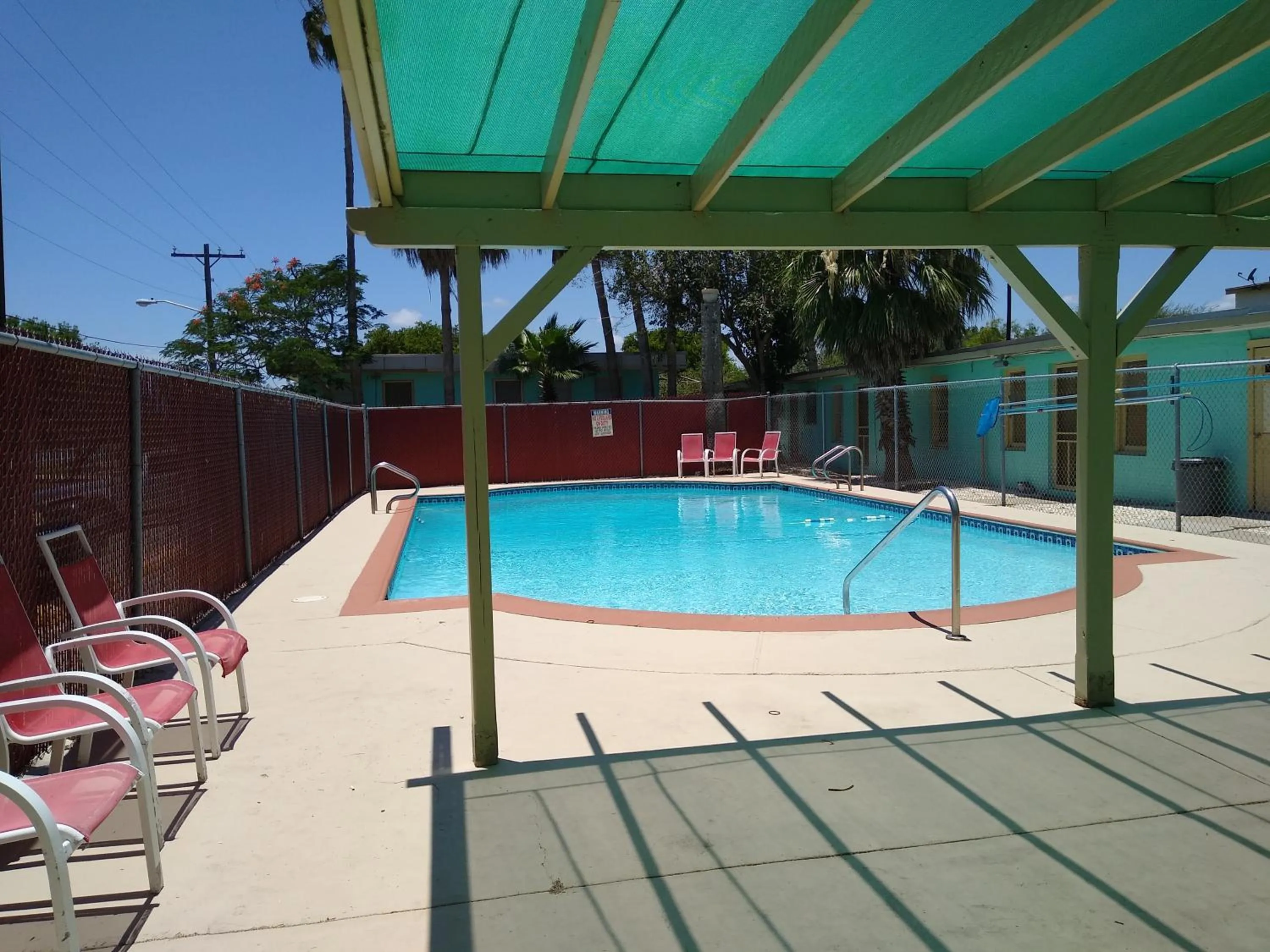 Pool view in Southwind Inn