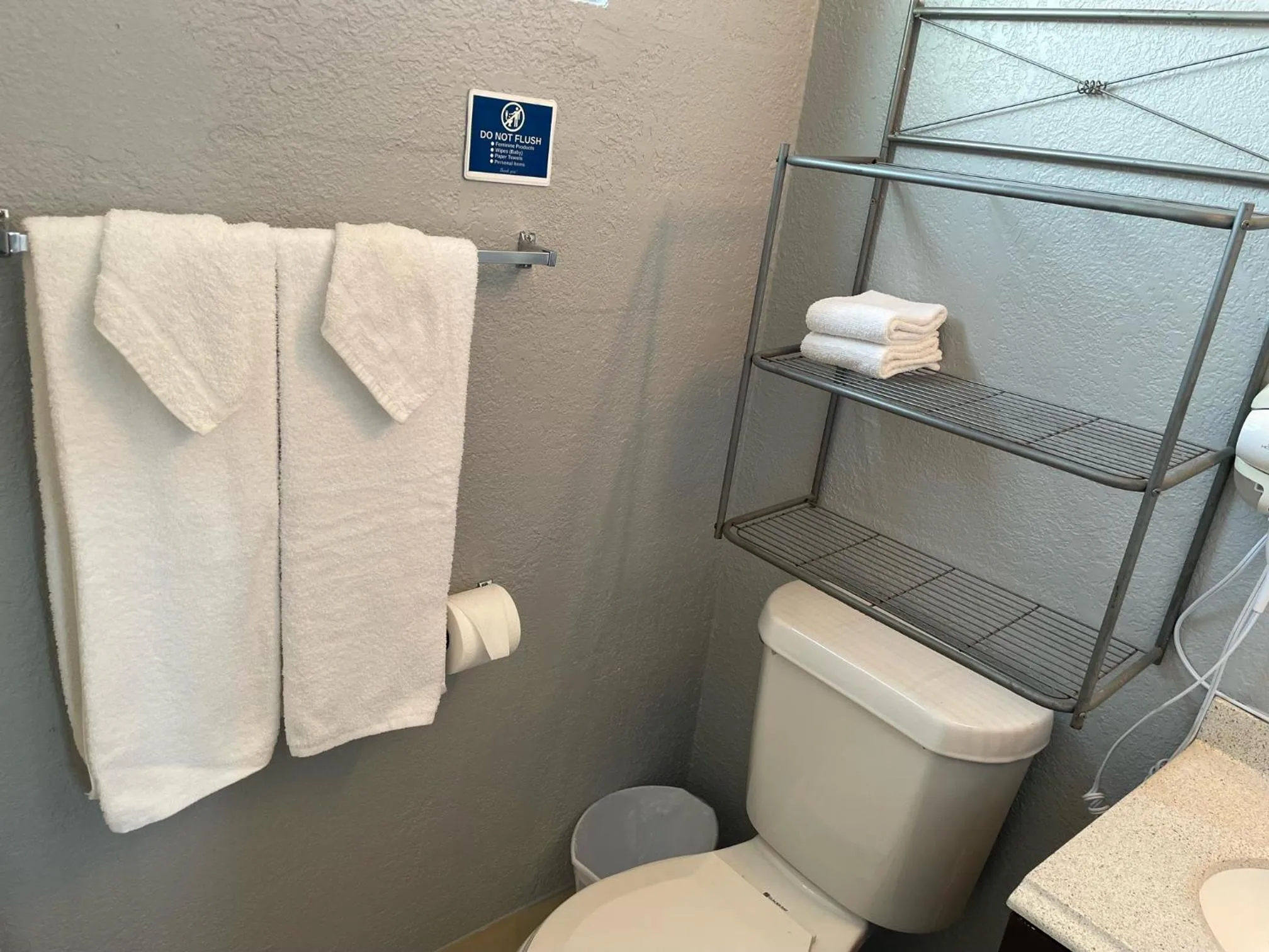 towels in Southwind Inn