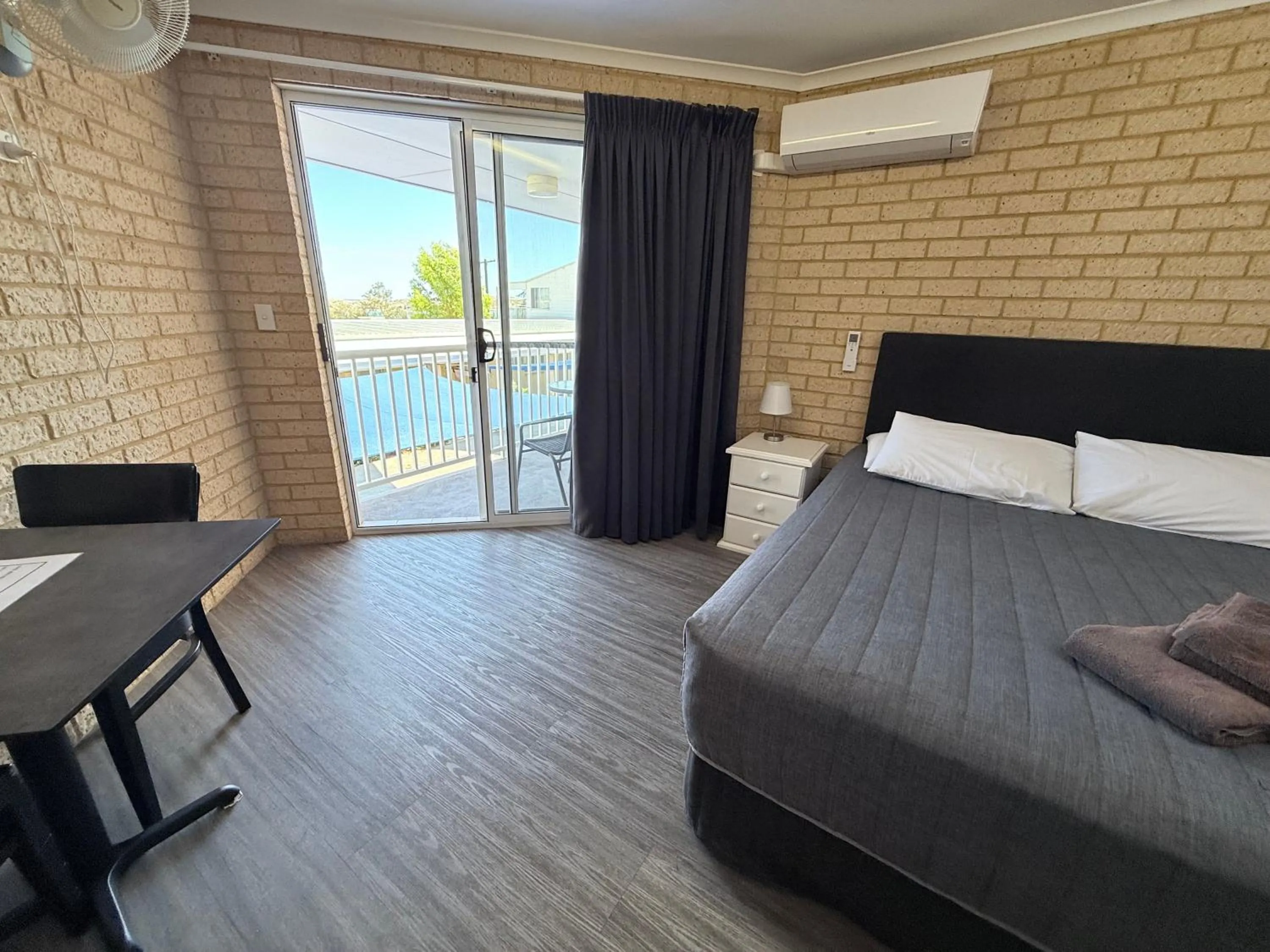 Balcony/Terrace, Bed in Kalbarri Seafront Villas