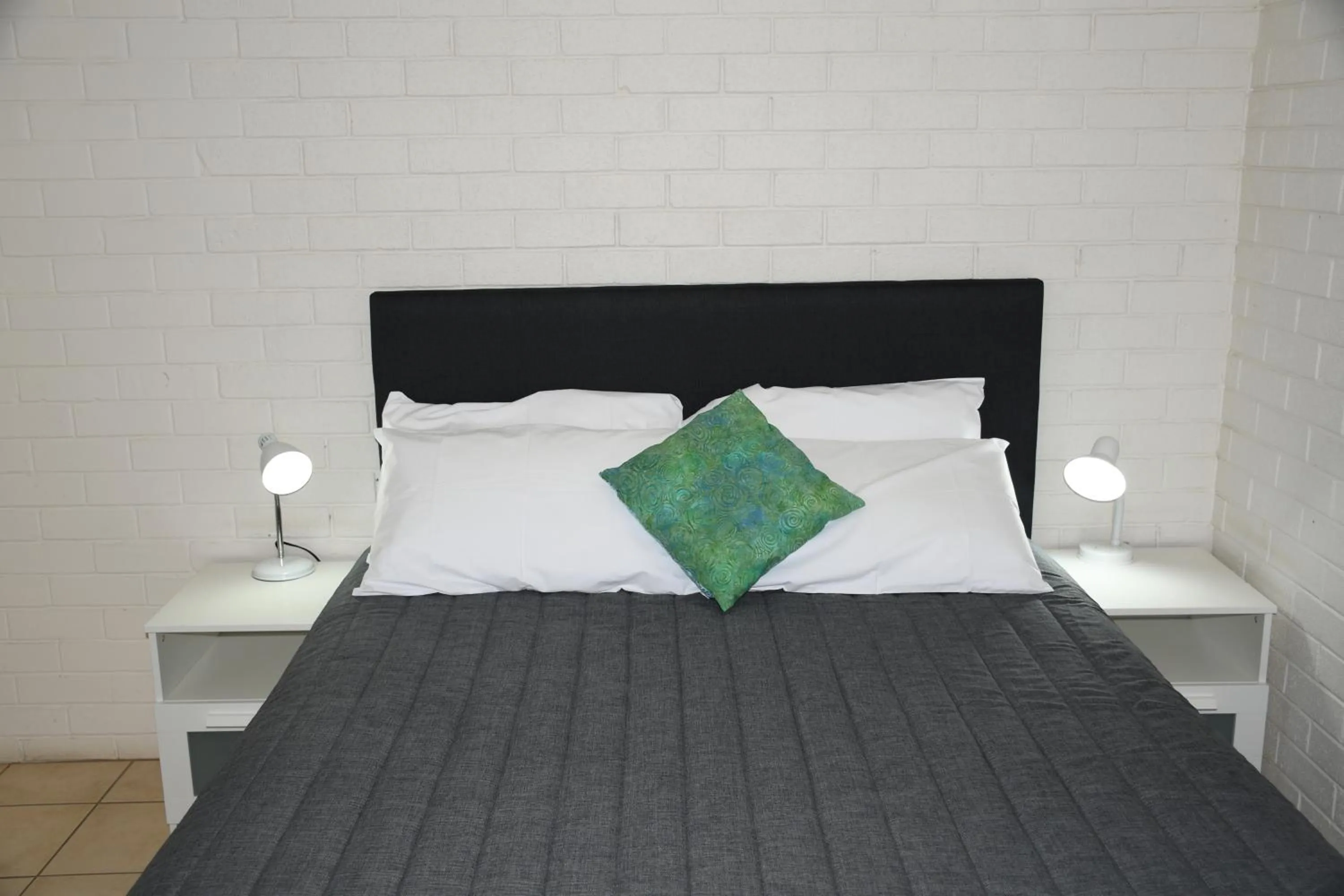 Photo of the whole room, Bed in Kalbarri Seafront Villas