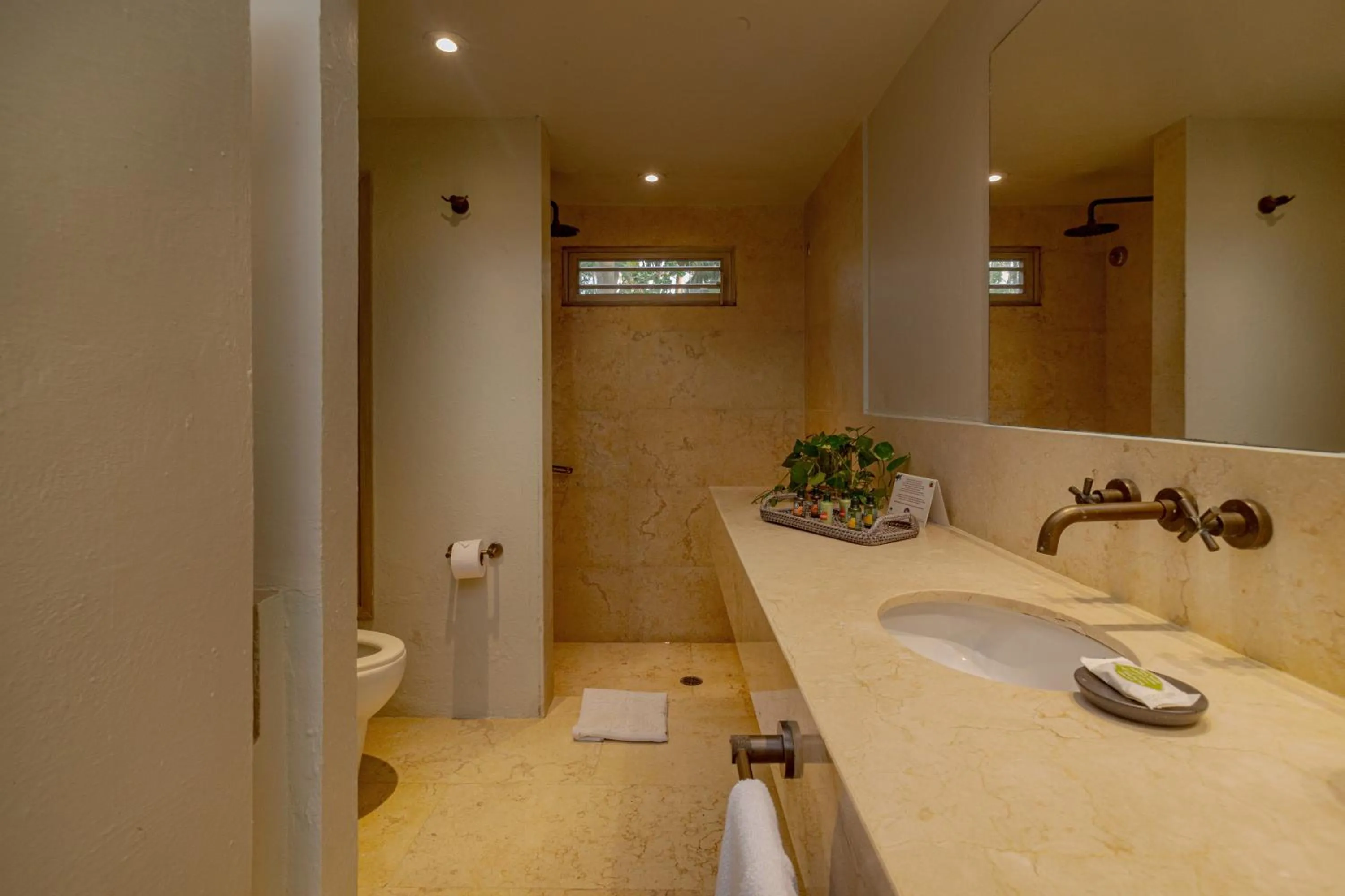 Bathroom in Hotel San Pedro de Majagua