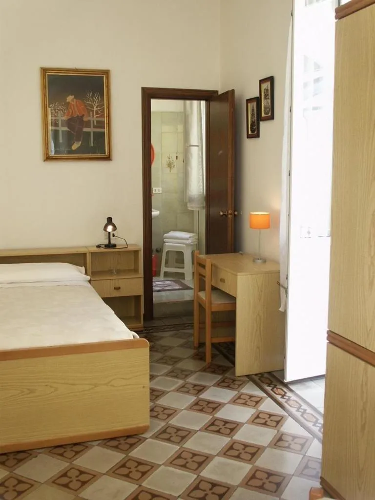 Decorative detail, Bed in Albergo Corona