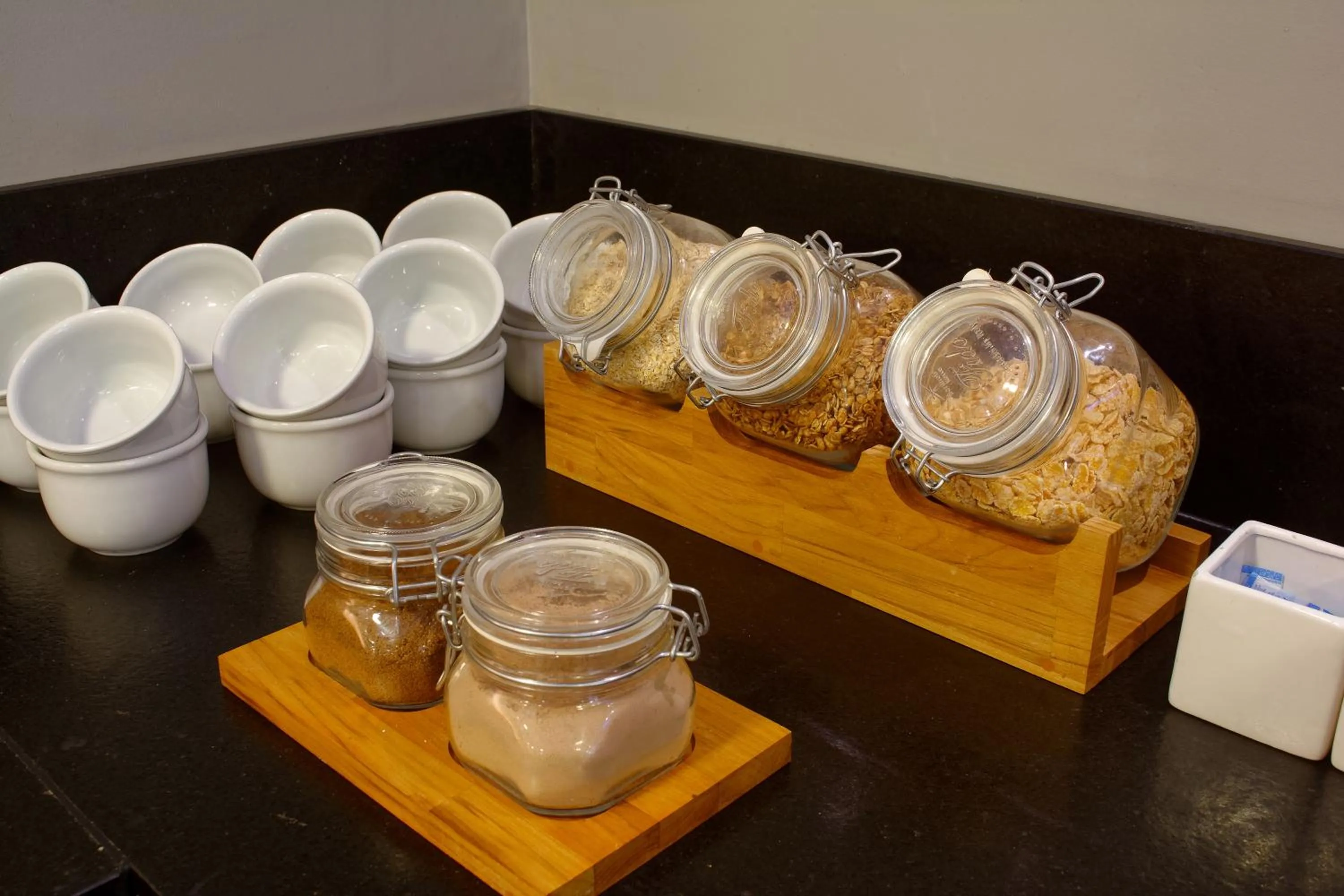 Breakfast in Fênix Hotel Moema