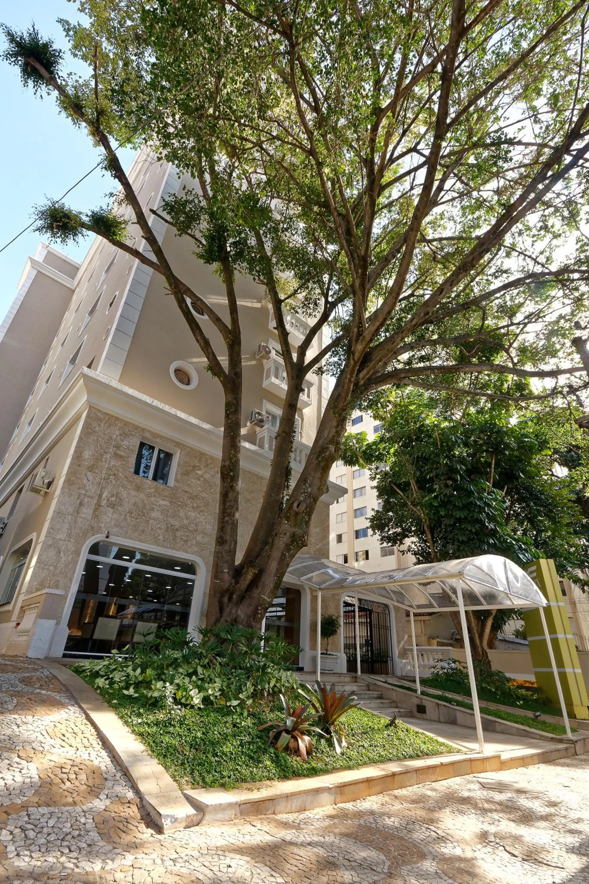 Property building in Fênix Hotel Moema