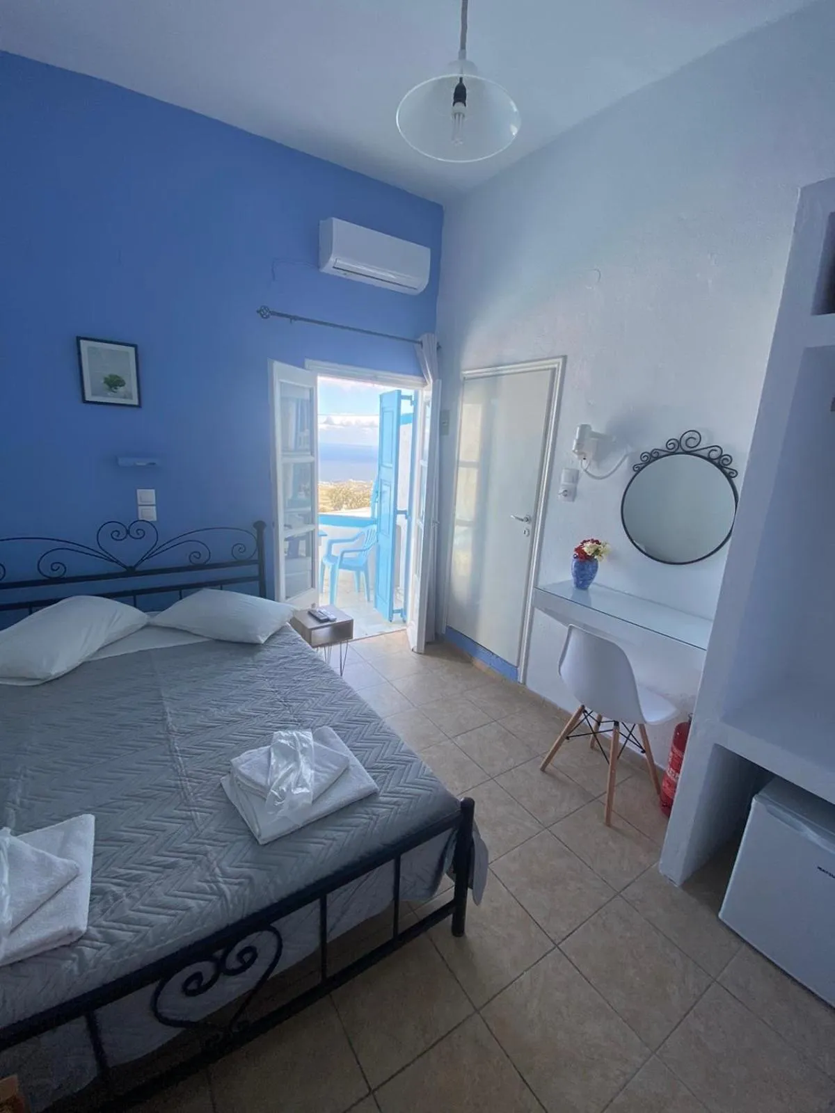 Toilet, Bed in Stella Nomikou Apartments