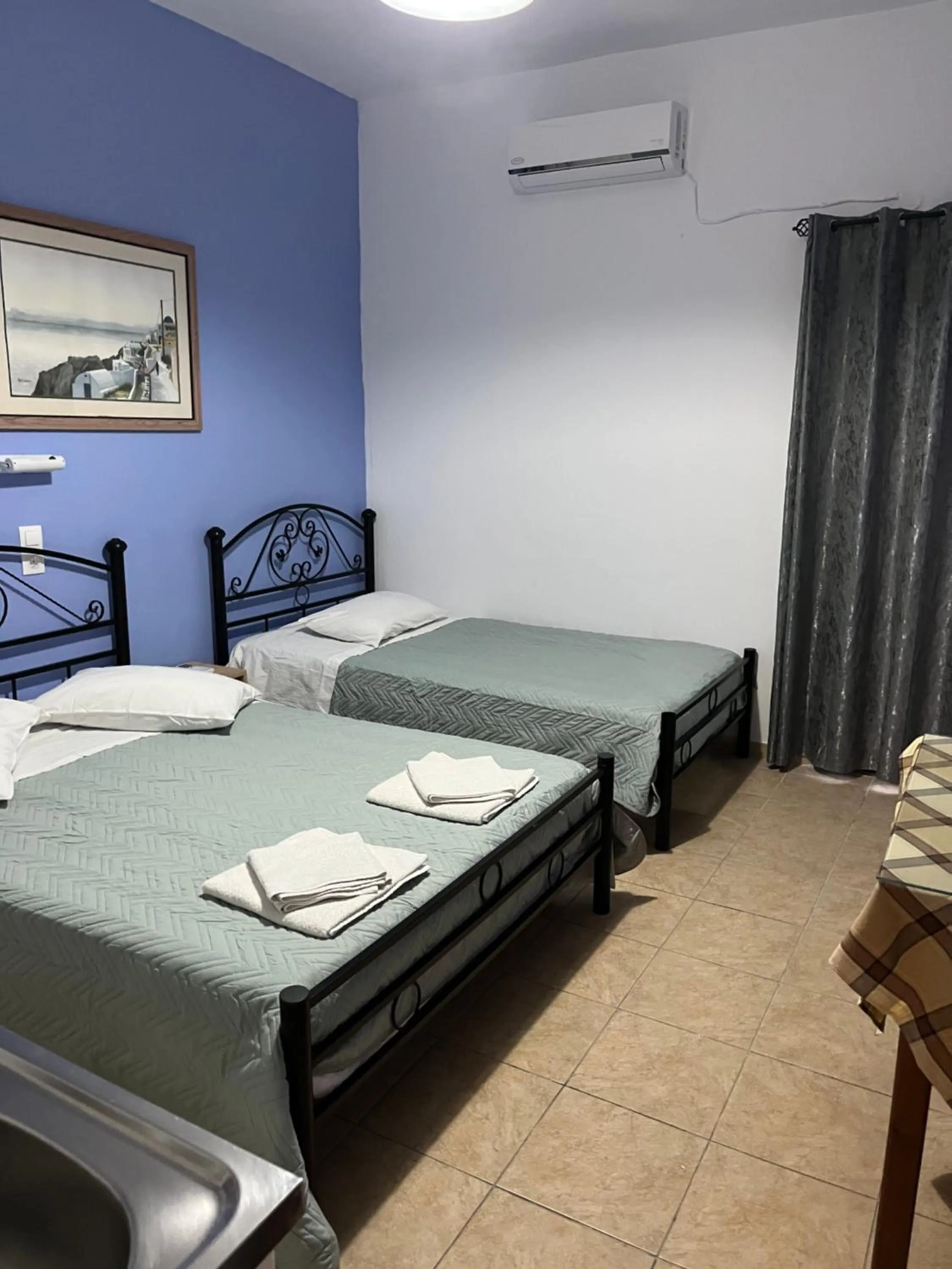 Property building, Bed in Stella Nomikou Apartments