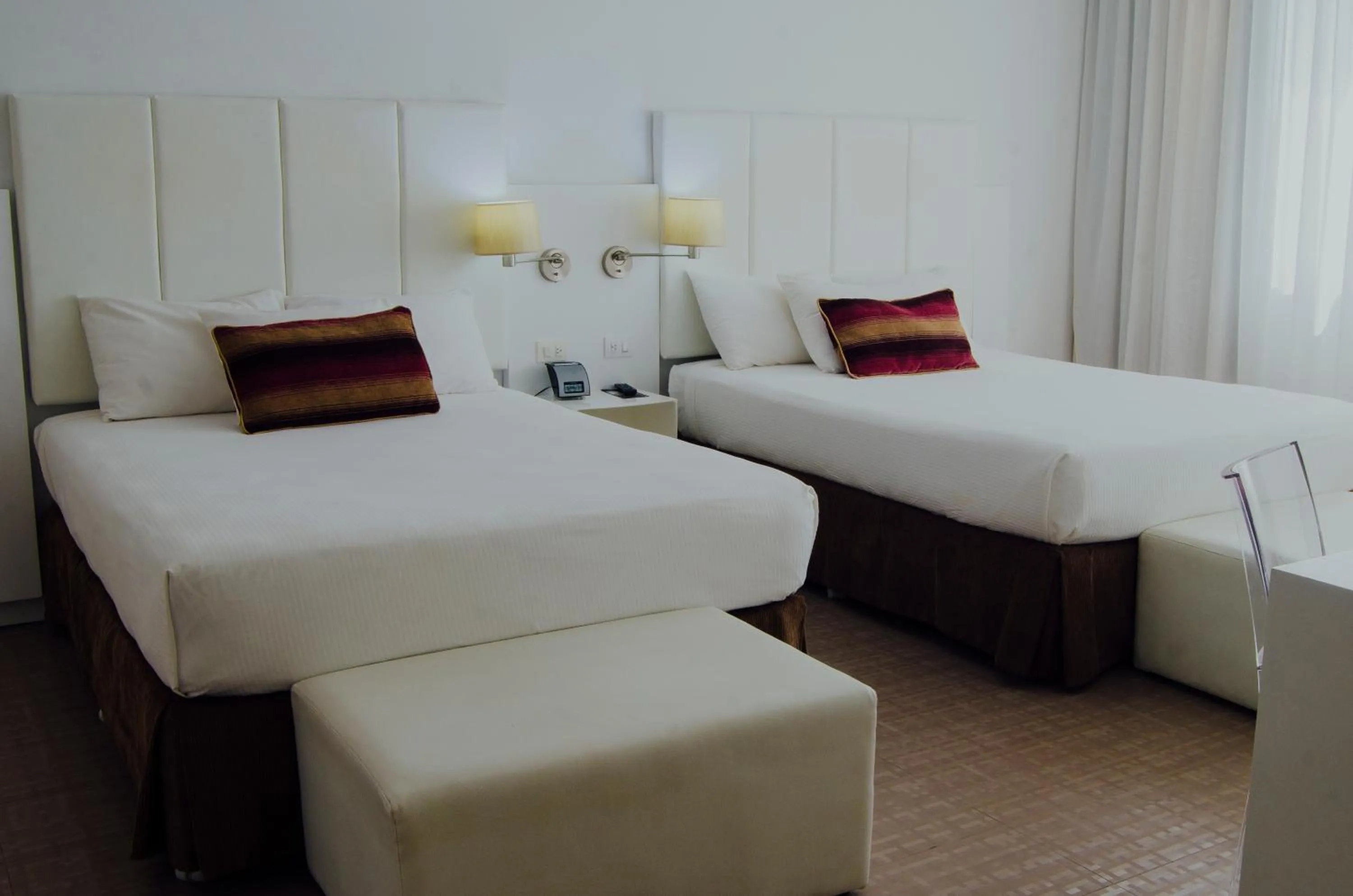 Bed in Agua Dorada Beach Hotel By Lidotel