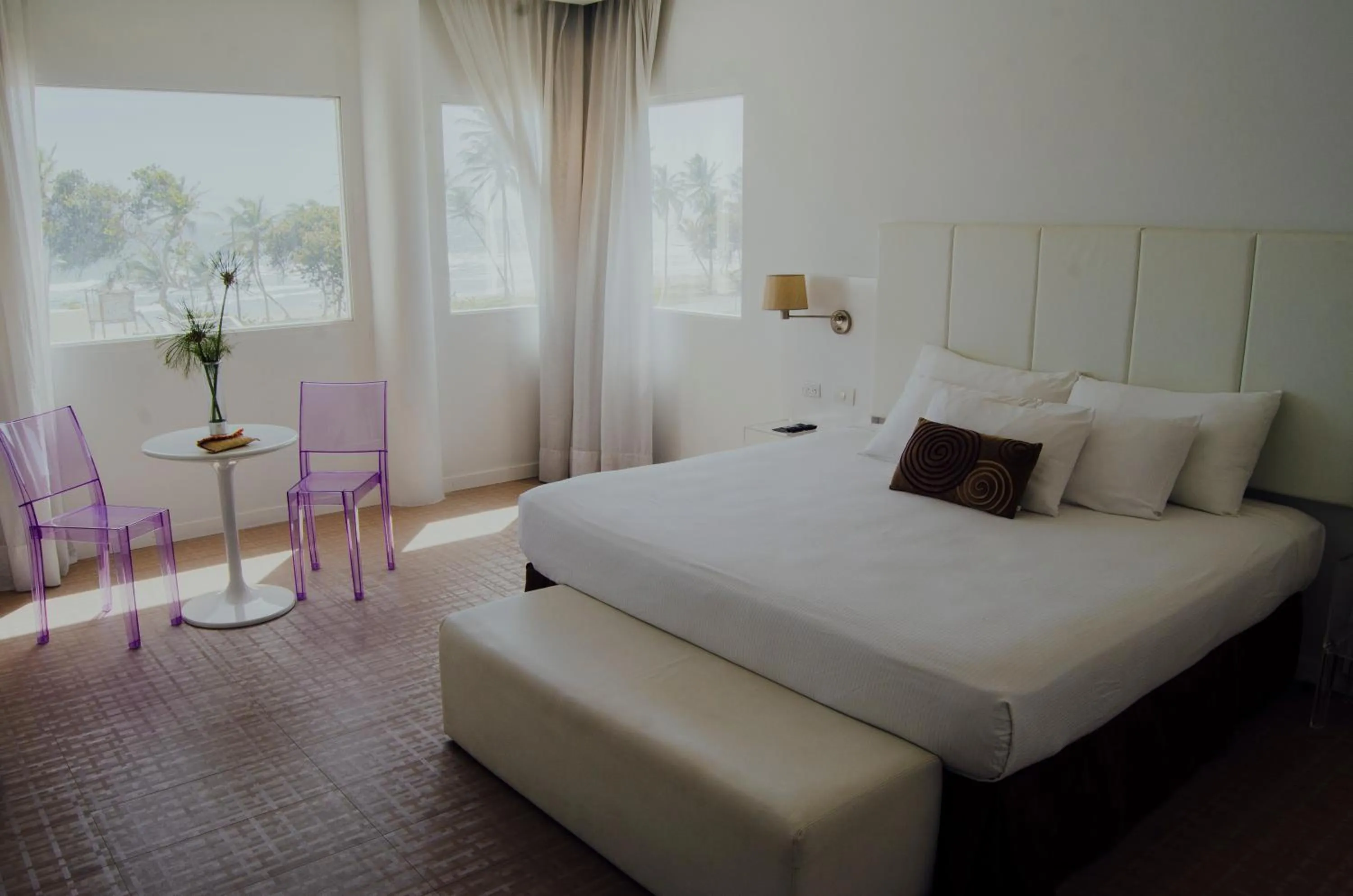 Bed in Agua Dorada Beach Hotel By Lidotel